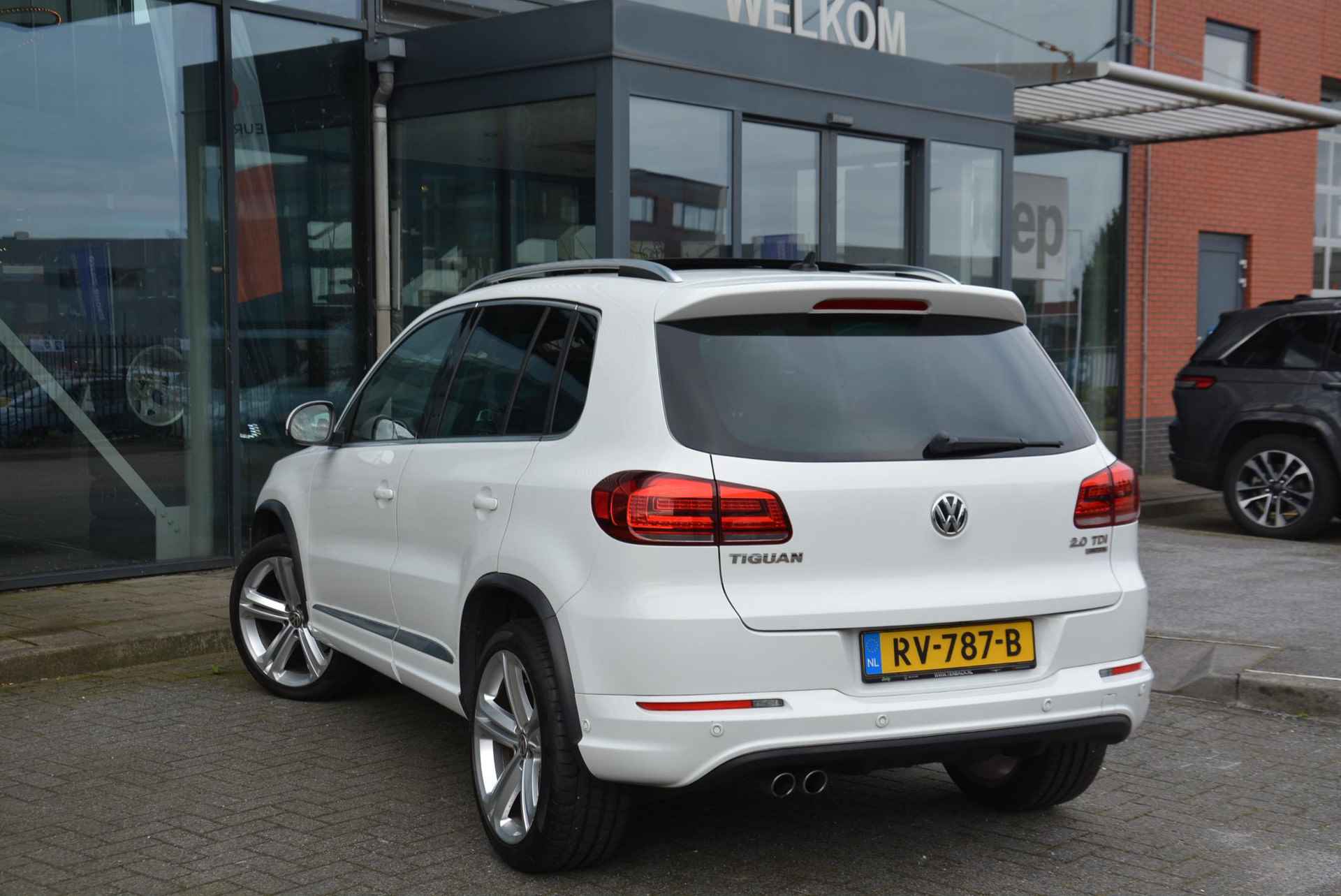 Volkswagen Tiguan 2.0 TDI R-Line Edition 4Motion - 30/34