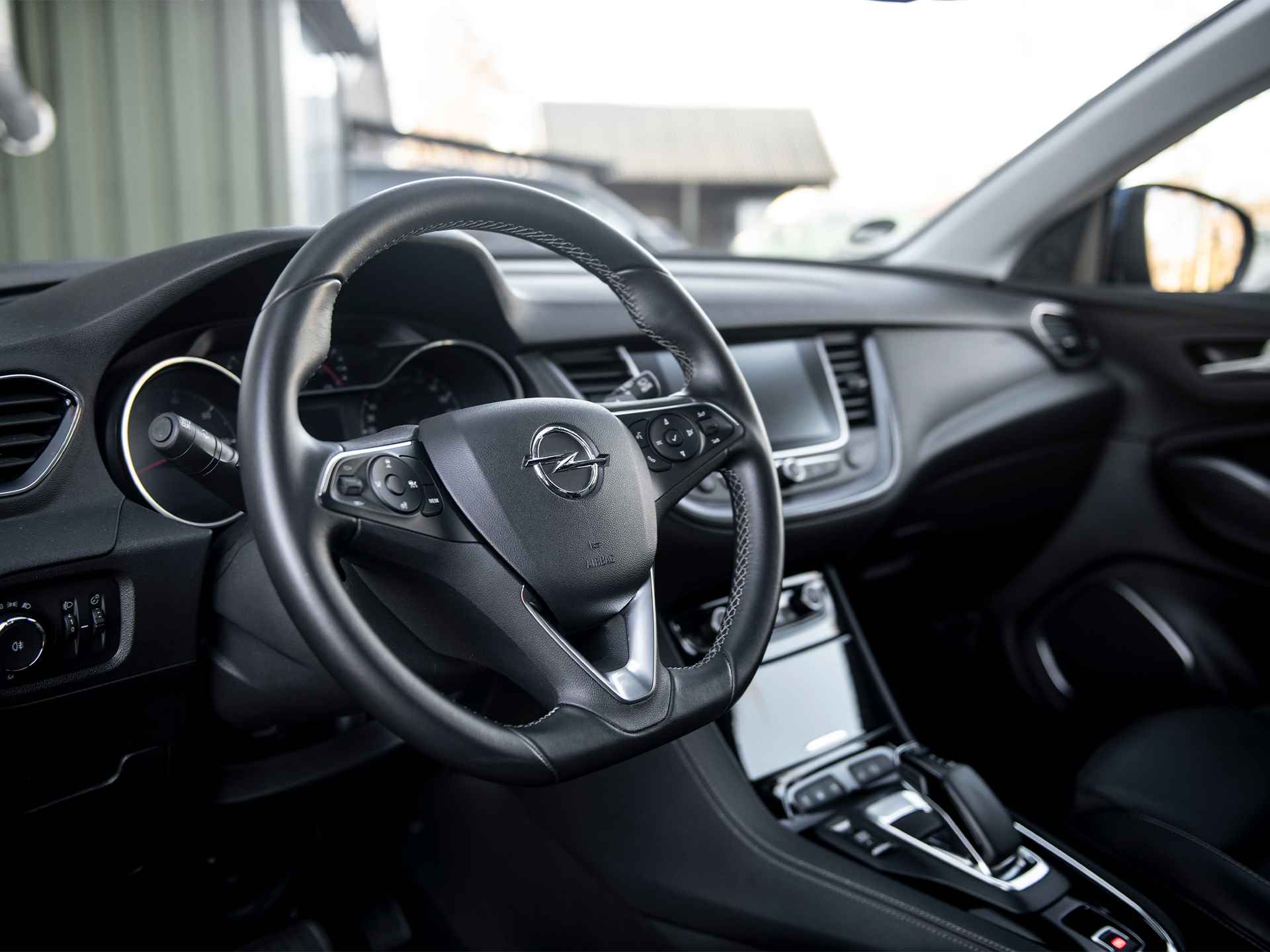 Opel Grandland X 1.6 Turbo Hybrid Innovation | 7,4kW lader | Leer | Memory Best.stoel | Full LED | Grootlichtassistent | Denon Audio | Navigatie | Elektr. achterklep - 4/59