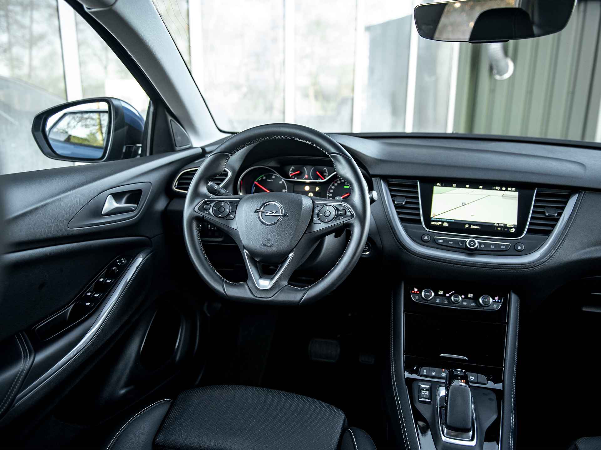 Opel Grandland X 1.6 Turbo Hybrid Innovation | 7,4kW lader | Leer | Memory Best.stoel | Full LED | Grootlichtassistent | Denon Audio | Navigatie | Elektr. achterklep - 27/59