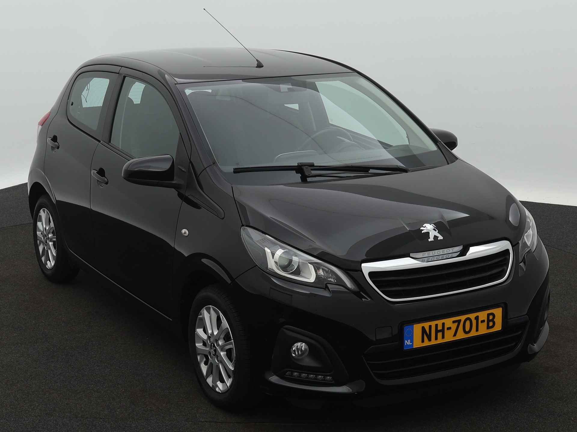 Peugeot 108 1.0 VTi Active - 27/40