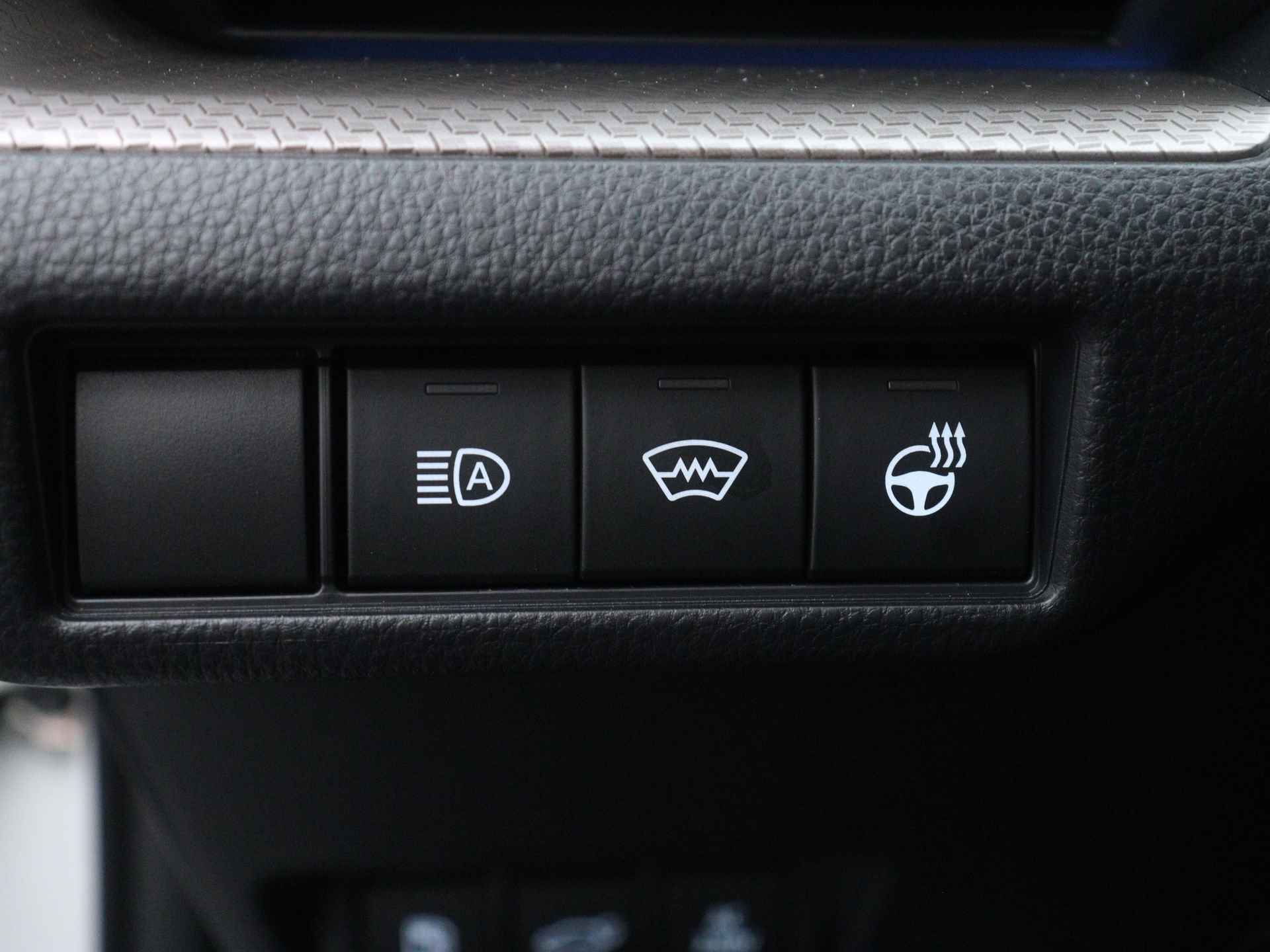 Toyota Prius 2.0 Plug-in Hybrid Executive Limited | Navigatie | Panoramadak | - 38/49