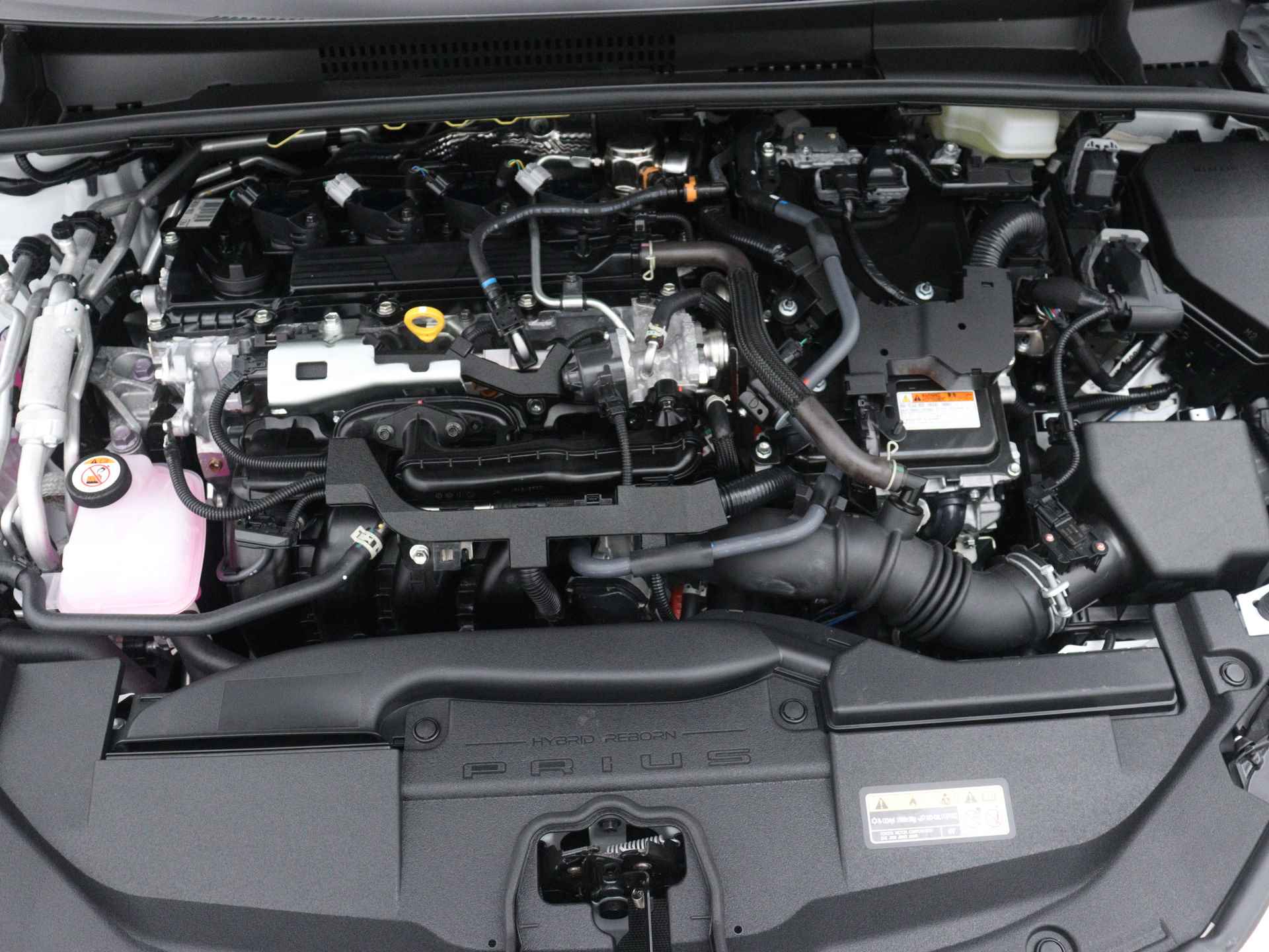 Toyota Prius 2.0 Plug-in Hybrid Executive Limited | Navigatie | Panoramadak | - 43/49