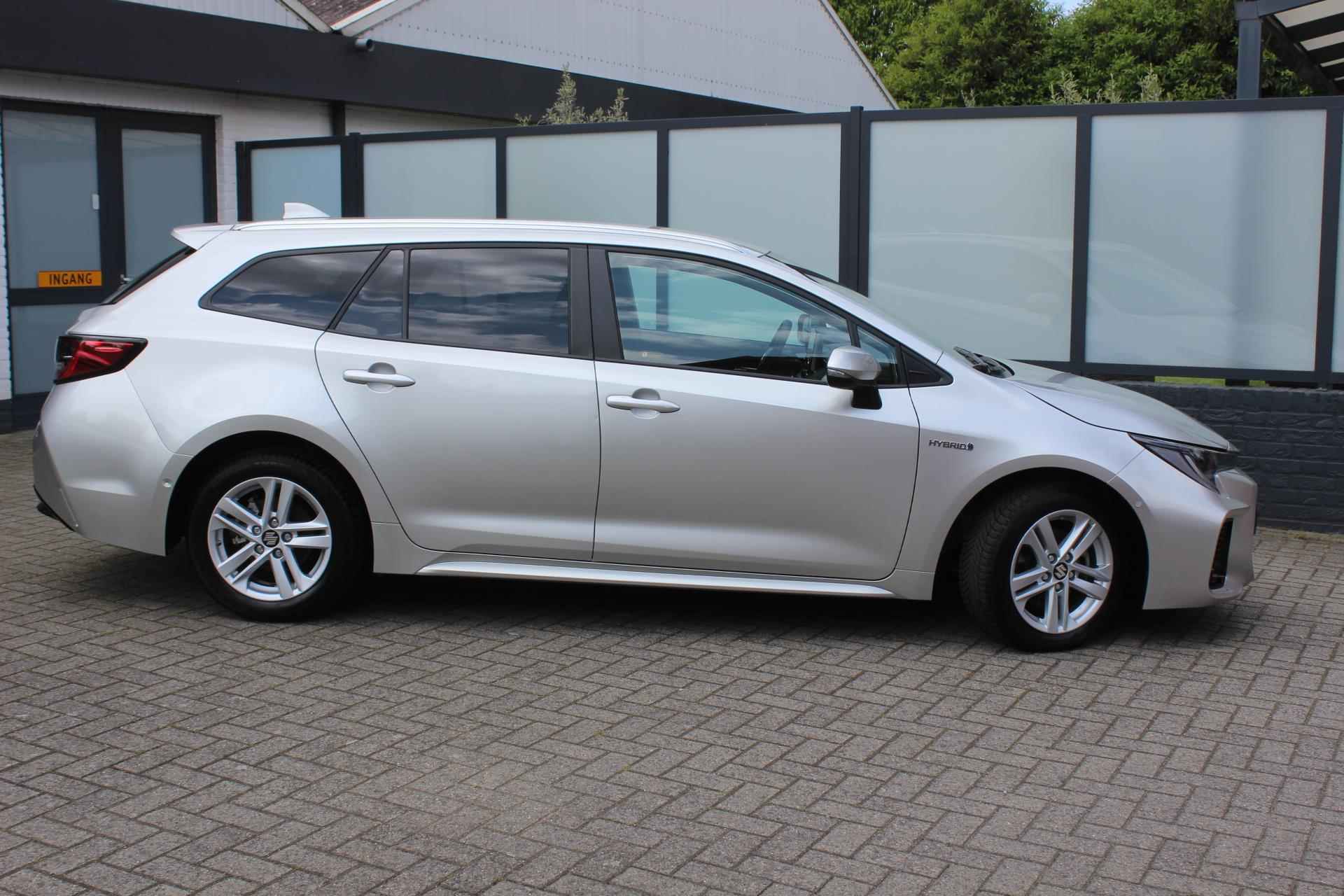 Suzuki Swace 1.8 Hybrid Style Bliss, Carplay Navi, Clima, Camera, Cruise, NIEUWSTAAT. - 2/50