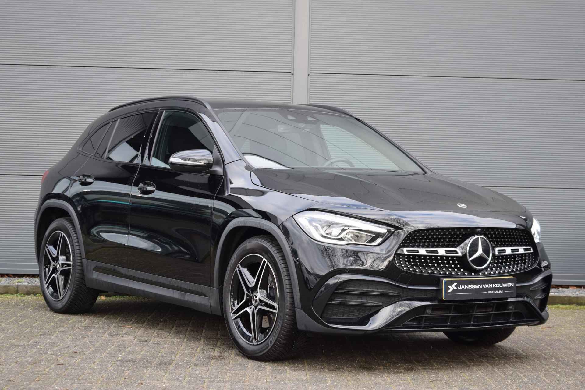 Mercedes-Benz GLA-klasse 180 Business Solution AMG / Widescreen / Navigatie / Stoelverwarming / Camera - 3/59