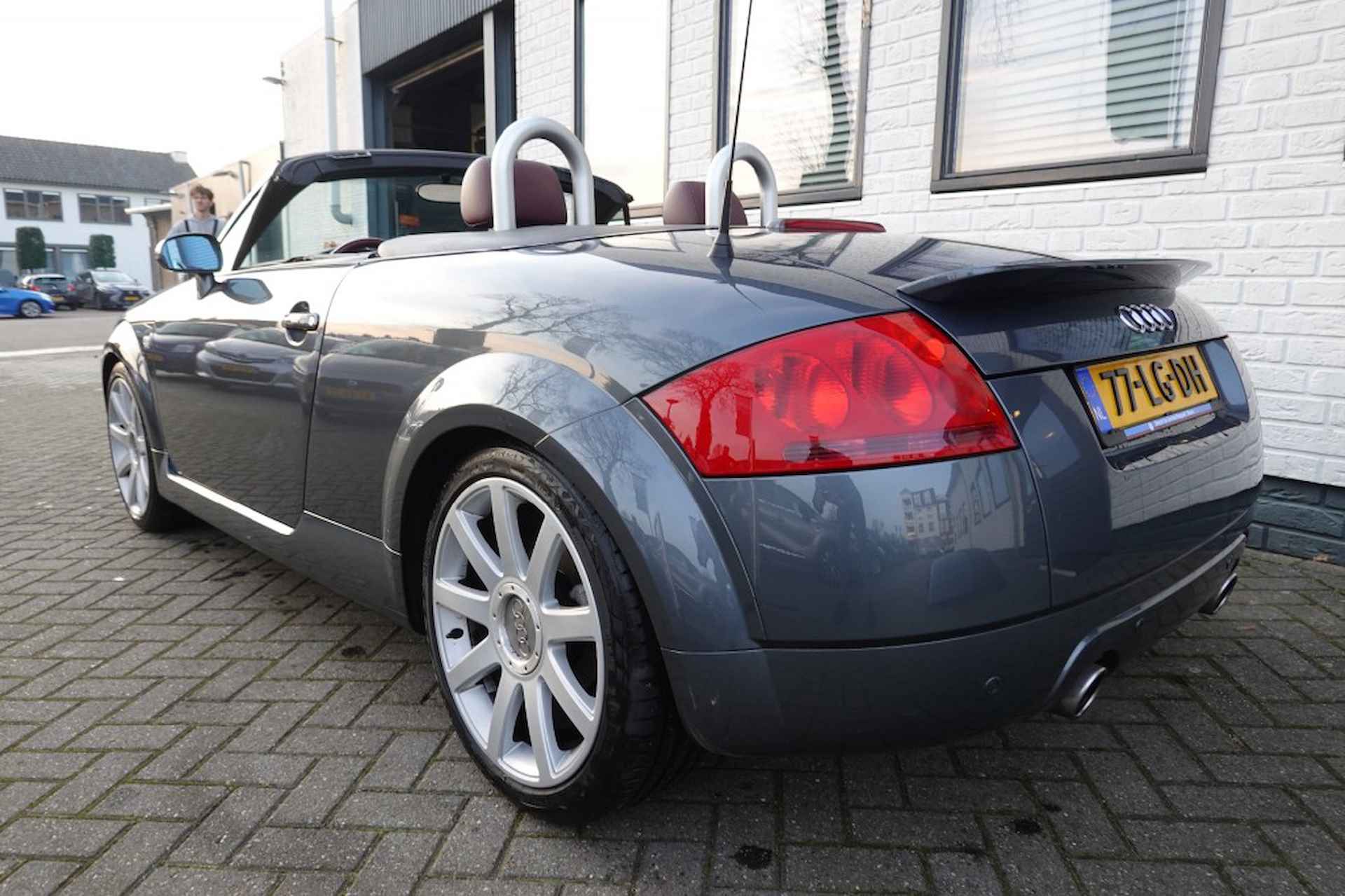 AUDI Tt 1.8 T QUATTRO ROADSTER  INCL Hardtop Schitterende auto YoungTime - 2/26