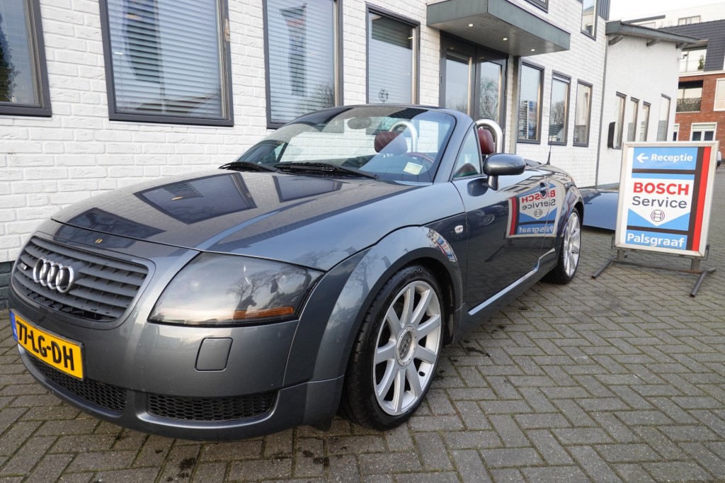 AUDI Tt 1.8 T QUATTRO ROADSTER  INCL Hardtop Schitterende auto YoungTime