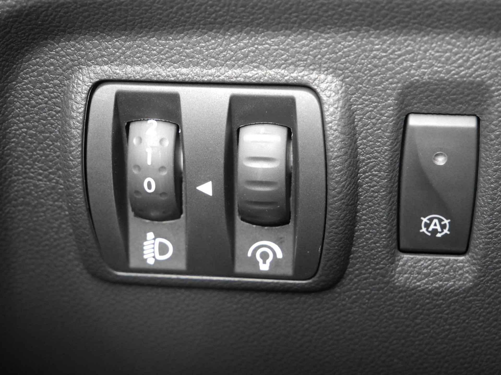 Renault Captur 0.9 TCe Intens 90PK | Keyless Entry | Camera | Navigatie R-Link | Parkeersensoren Voor & Achter | Start & Stopknop | Armsteun | Cruise Control | Airco - 44/53