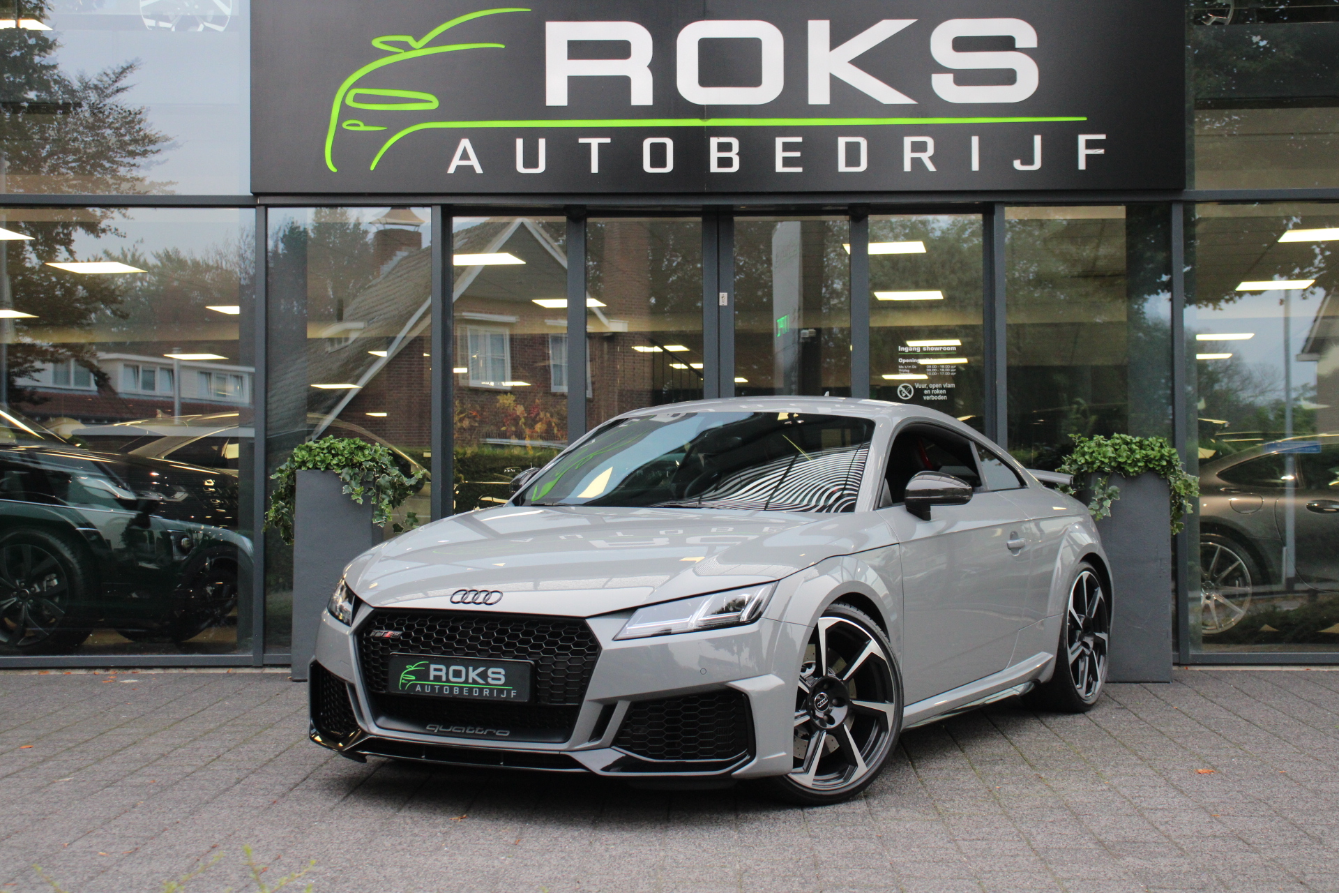 Audi TT RS quattro Navi/RS-Seats/B&O/Keyless/Matrix/20inch