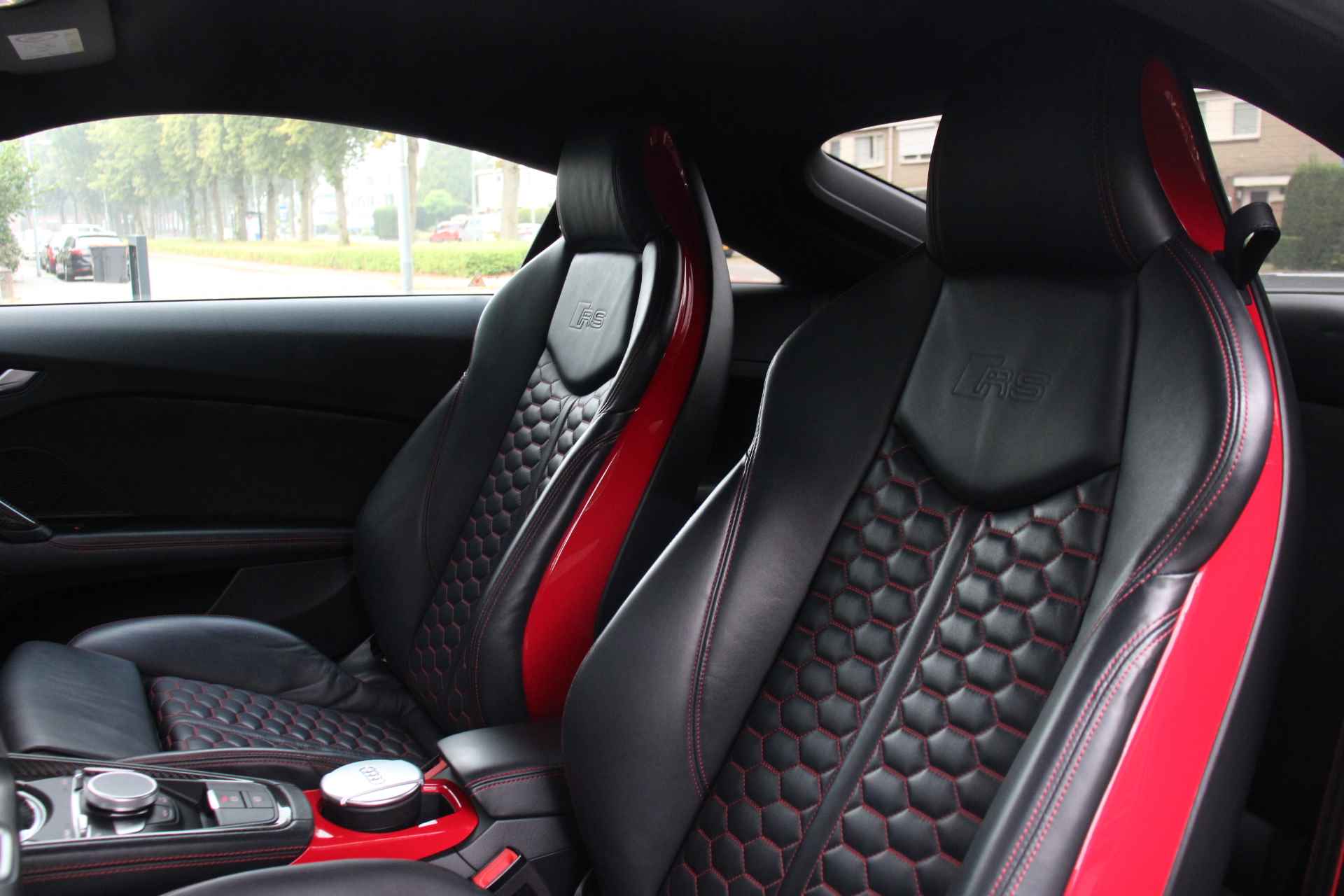 Audi TT RS quattro Navi/RS-Seats/B&O/Keyless/Matrix/20inch - 9/43