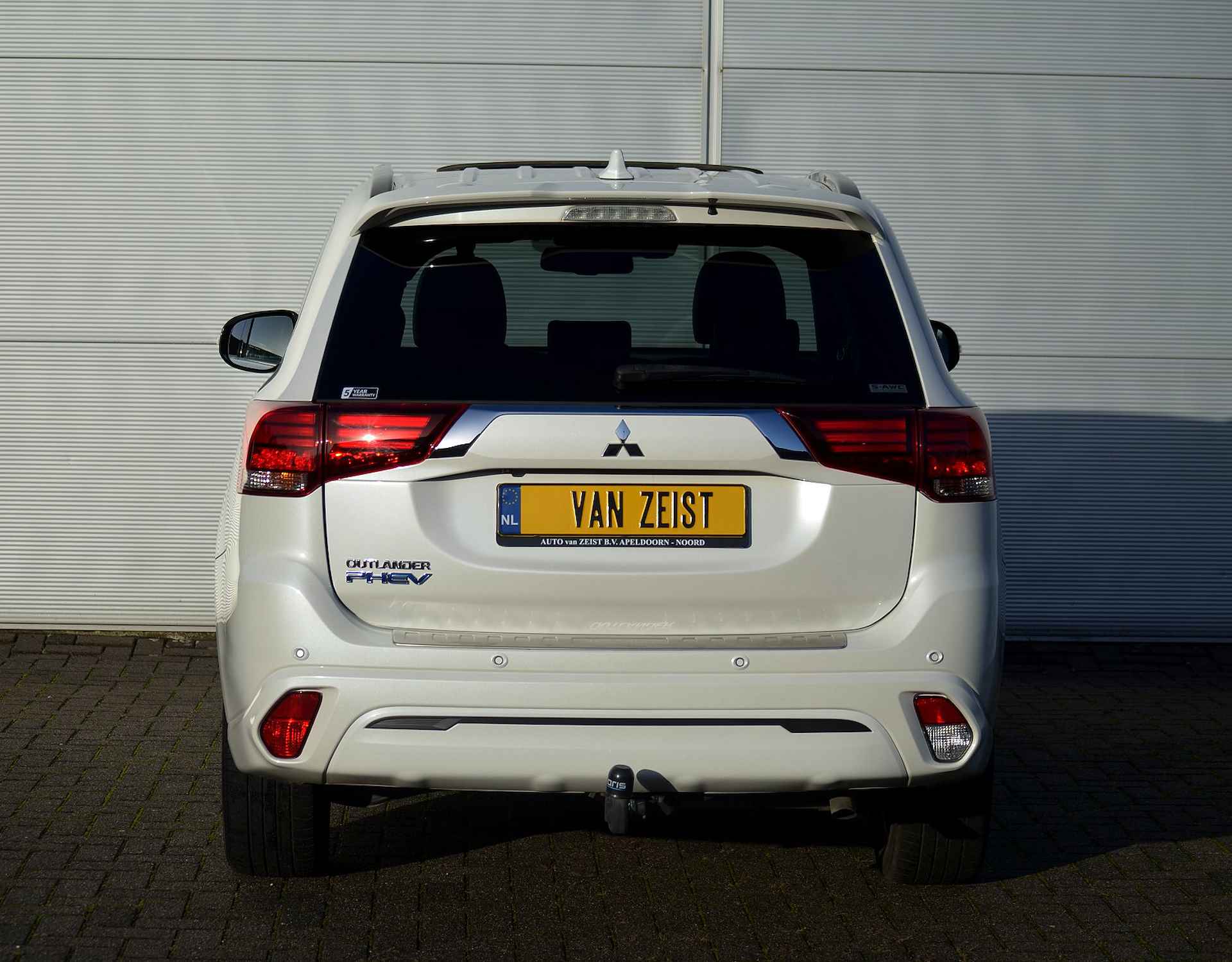 Mitsubishi Outlander PHEV 2.4 S-EDITION 4WD | PLUG IN HYBRID | V2G | FULL OPTIONS | SCHUIFDAK | ADAPTIEF CRUISE | TREKHAAK 1500KG | ALL IN RIJKLAARPRIJS - 10/52