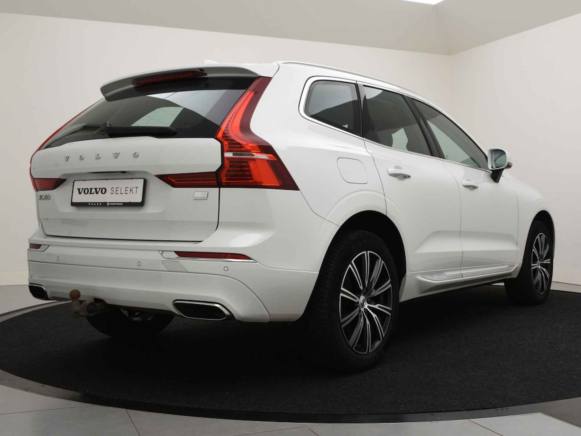 Volvo XC60 T8 PLUG-IN HYBRID AWD INSCRIPTION SCHUIFDAK KEYLESS ACC BLIS TRE - 3/44