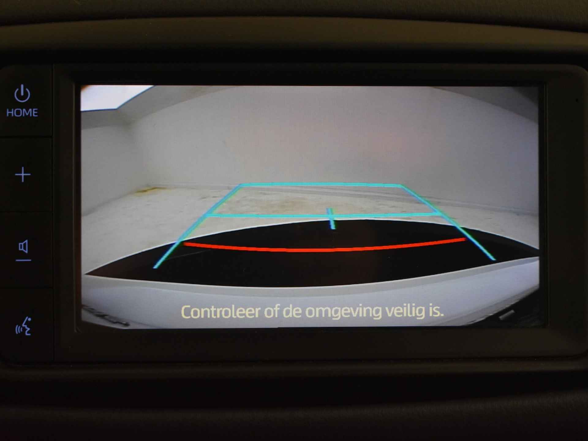 Toyota Yaris 1.5 Hybrid Dynamic Bi-Tone | Apple carplay - 9/32