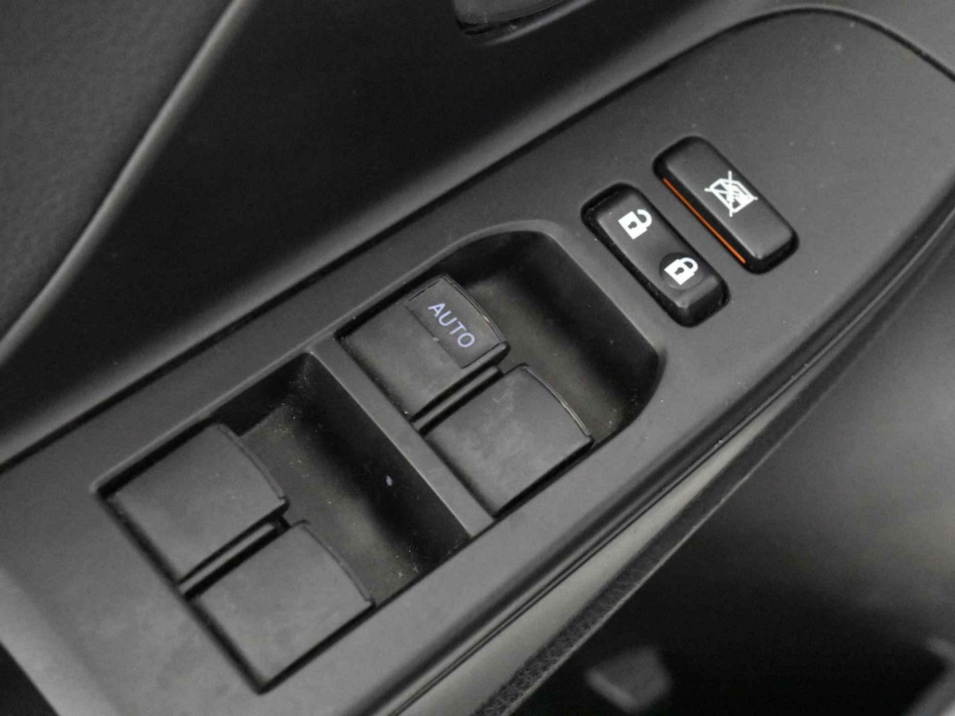 Toyota Yaris 1.5 Hybrid Dynamic Bi-Tone | Apple carplay - 23/32