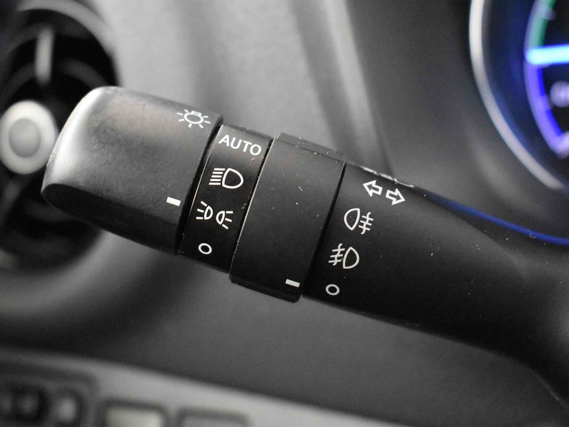 Toyota Yaris 1.5 Hybrid Dynamic Bi-Tone | Apple carplay - 31/32