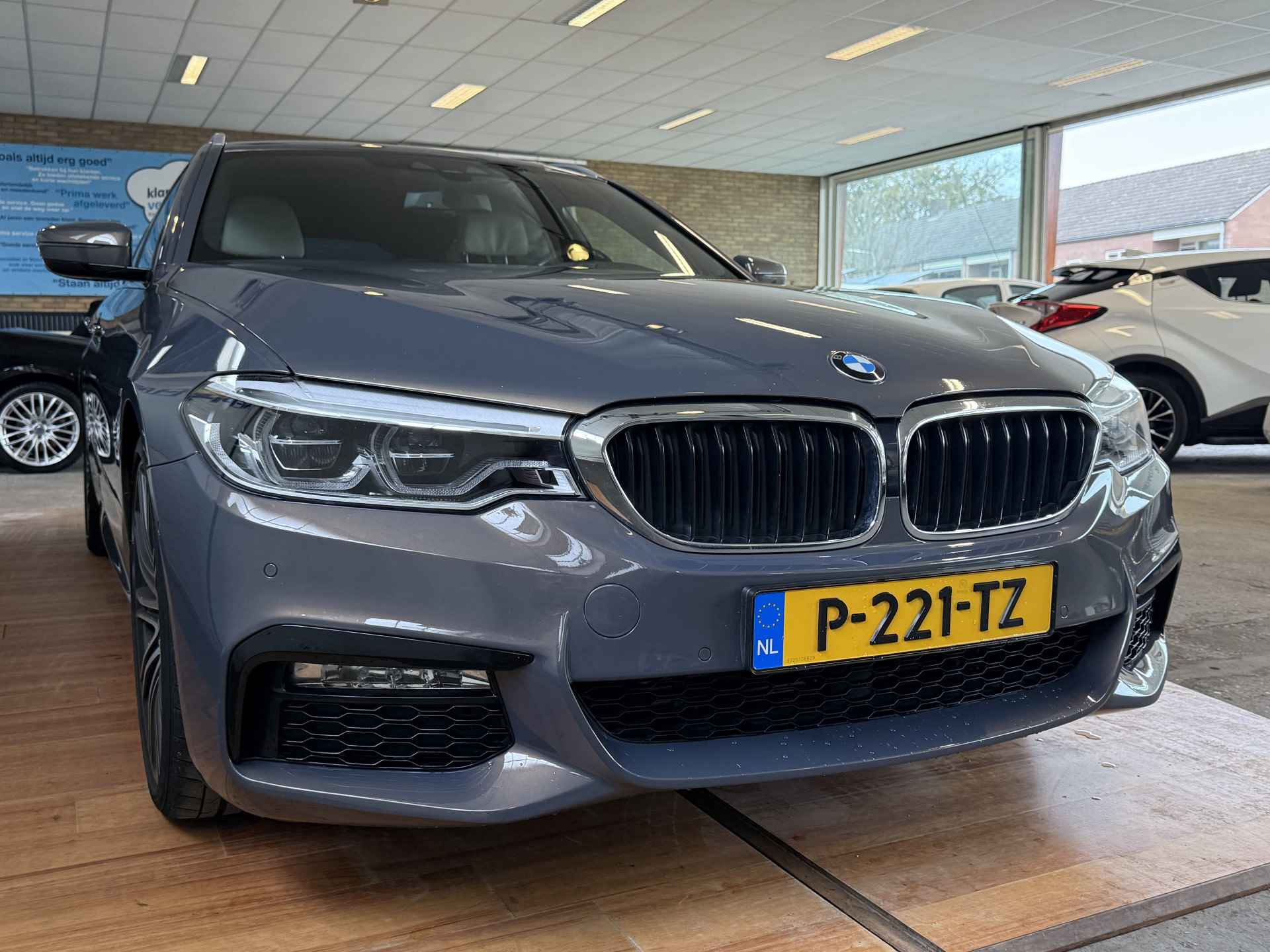 BMW 5 Serie Touring 530d Executive M Pakket - 24/28