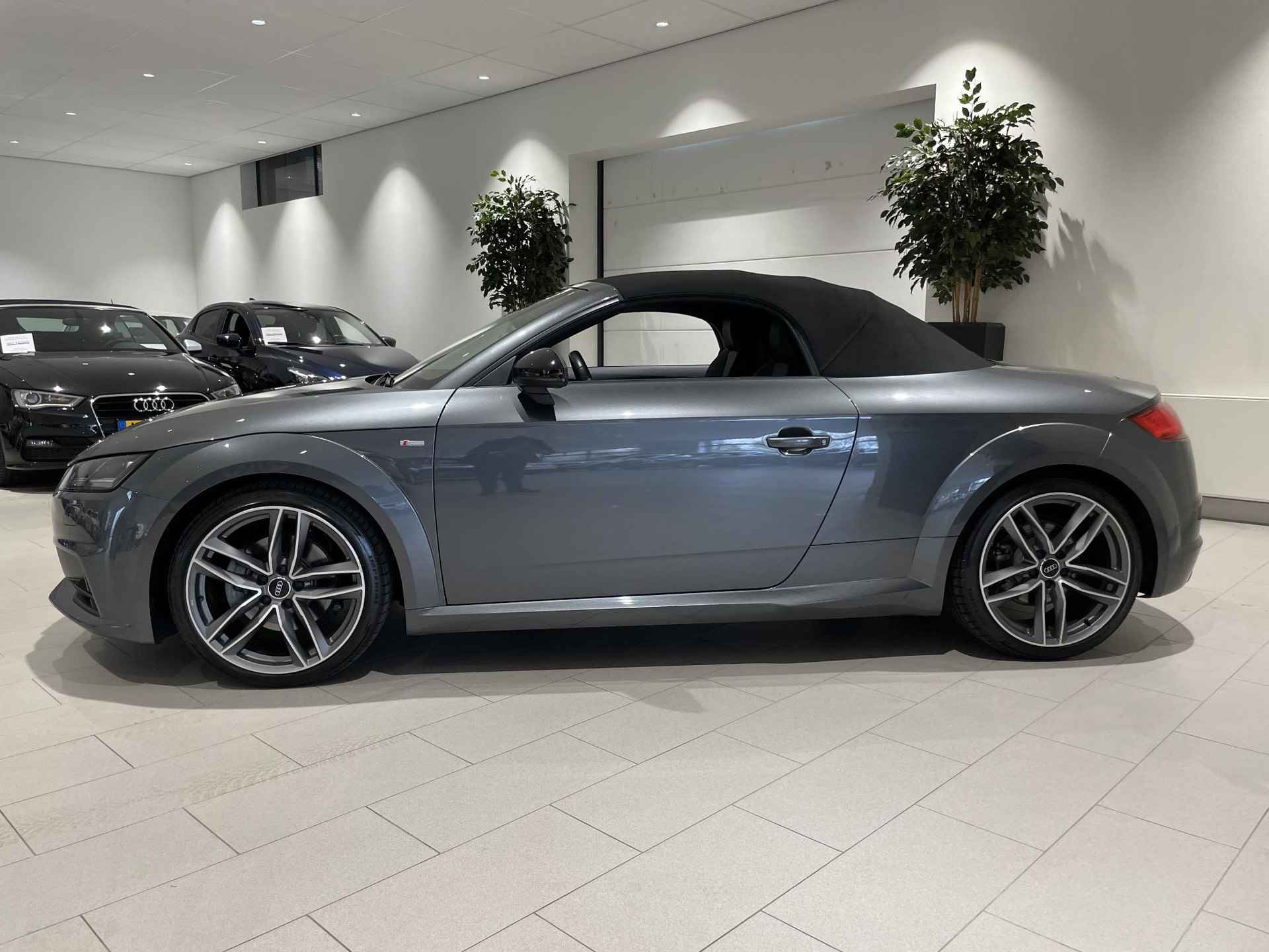 Audi TT Roadster 2.0 TFSI quattro Pro Line S Open Day 230 PK DSG | Automaat | Cabrio | Bang & Olufsen | Digital Cockpit Pro | Stoelverwarming | Navigatie | Bluetooth | Drive Select | Climate Control | Bluetooth | Airco | - 4/48