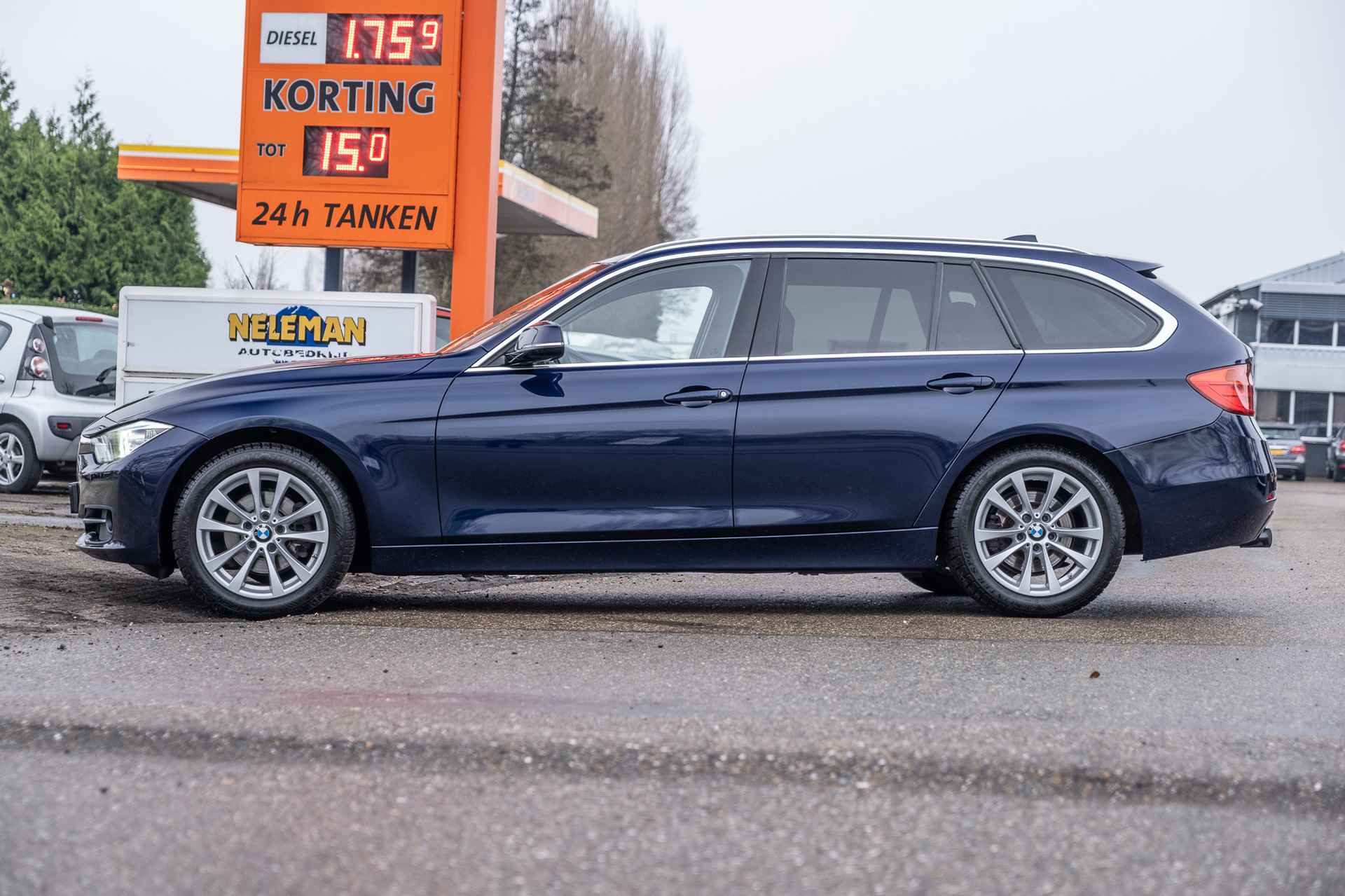 BMW 3 Serie 2.0 I 320 TOURING 125KW High Executive 12 maanden bovag-garantie rijklaar!! - 6/31