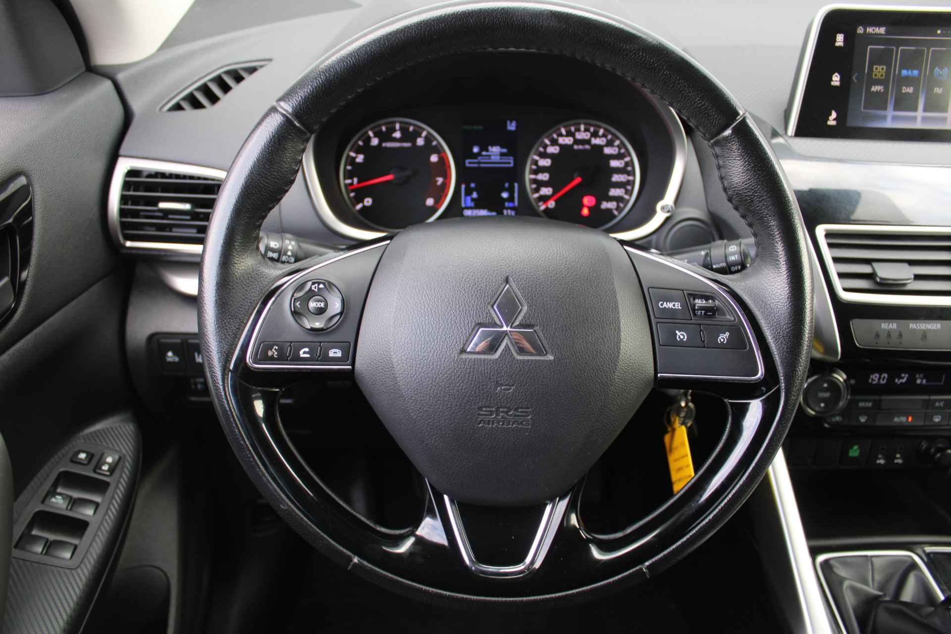 Mitsubishi Eclipse Cross 1.5 DI-T Pure | 18" LM | Trekhaak | Airco | Cruise | Android auto / Apple carplay | - 11/32