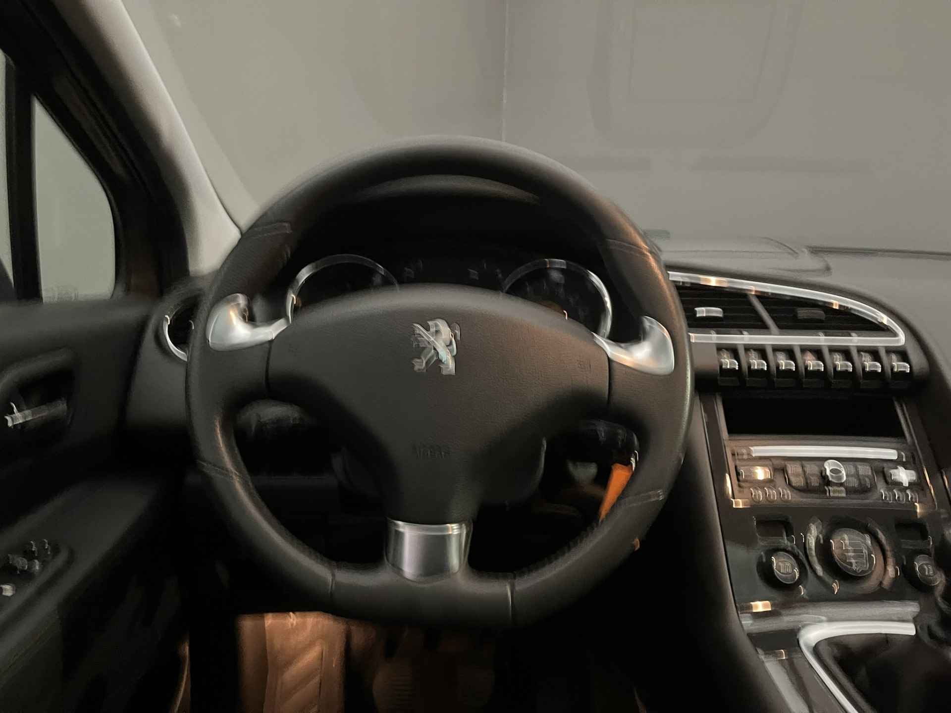 Peugeot 3008 1.2 130PK Allure | Panoramadak | Head-Up | Navigatie | 17'' Lichtmetaal | Clima | Cruise | Bluetooth | Parkeersensoren | Chroom | Donker glas | - 17/29