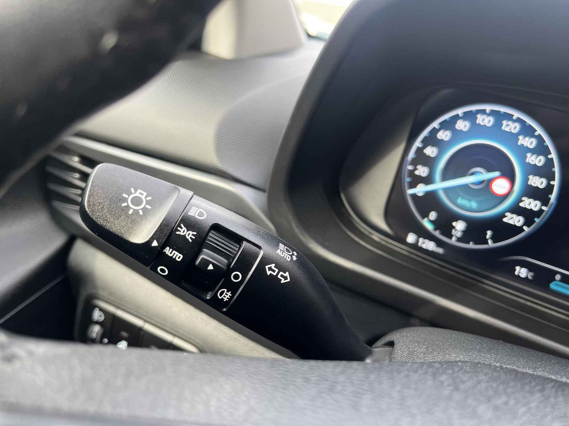 Hyundai i20 1.0 T-GDI Comfort | Automaat | Apple carplay | Cruise Control | Airco | Parkeersensoren | Parkeercamera |  36Mnd. Garantie | Rijklaar! | - 19/30