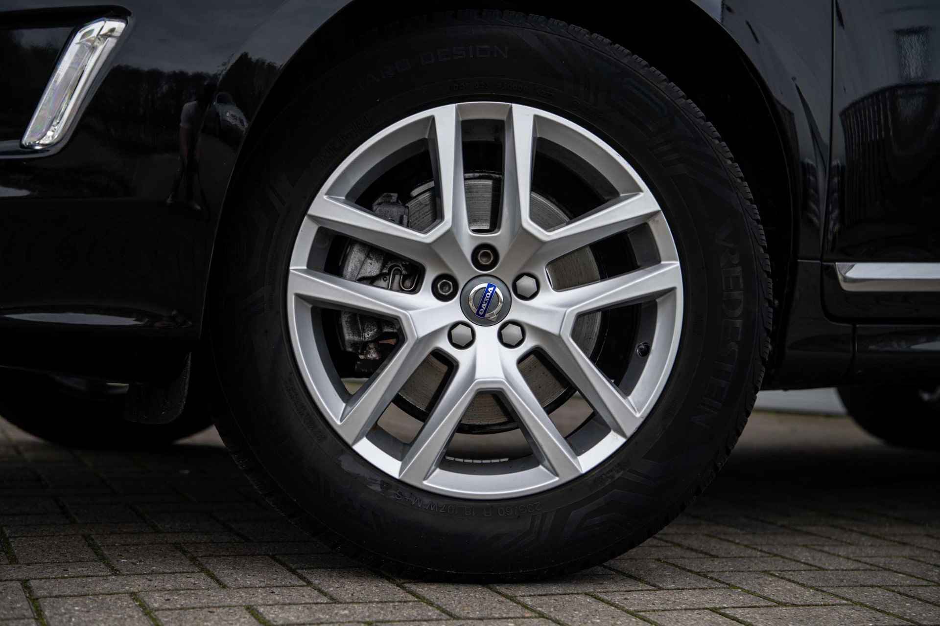 Volvo XC60 2.0 D3 FWD Summum Fin. € 337 p/m | Elektrische bestuurdersstoel met geheugen | Leer | Stoelverwarming | Act. Bochtverlichting | Parkeersensoren V+ A | Verwarmbare Voorruit | All-Seasons | - 32/32