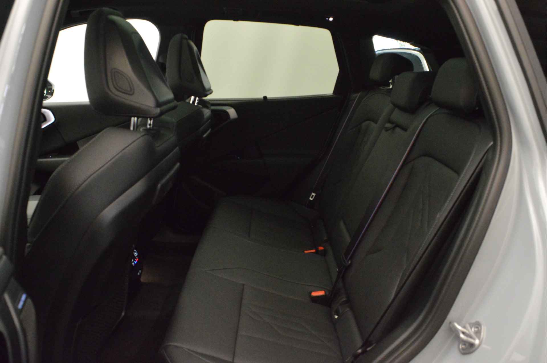 BMW X3 xDrive30e M Sport Automat / Panoramadak / Trekhaak / Sportstoelen / Parking Assistant Professional / Adaptieve LED / Stoelventilatie / Comfort Access - 25/32