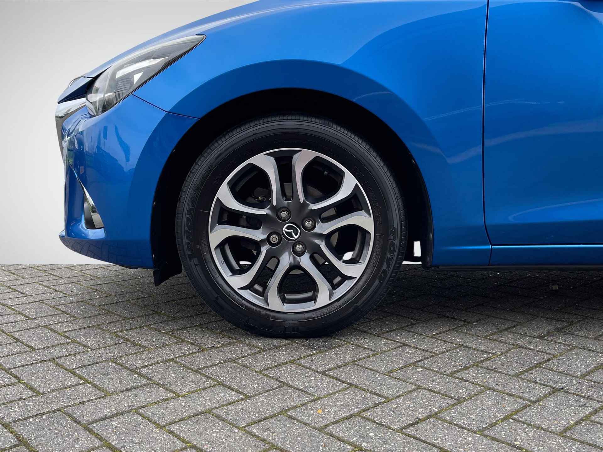Mazda 2 1.5 Skyactiv-G Dynamic+ | Navigatie | Cruise Control | Airco | Park. Sensor | Bluetooth Tel. | 16'' Velgen | Rijklaarprijs! - 8/27