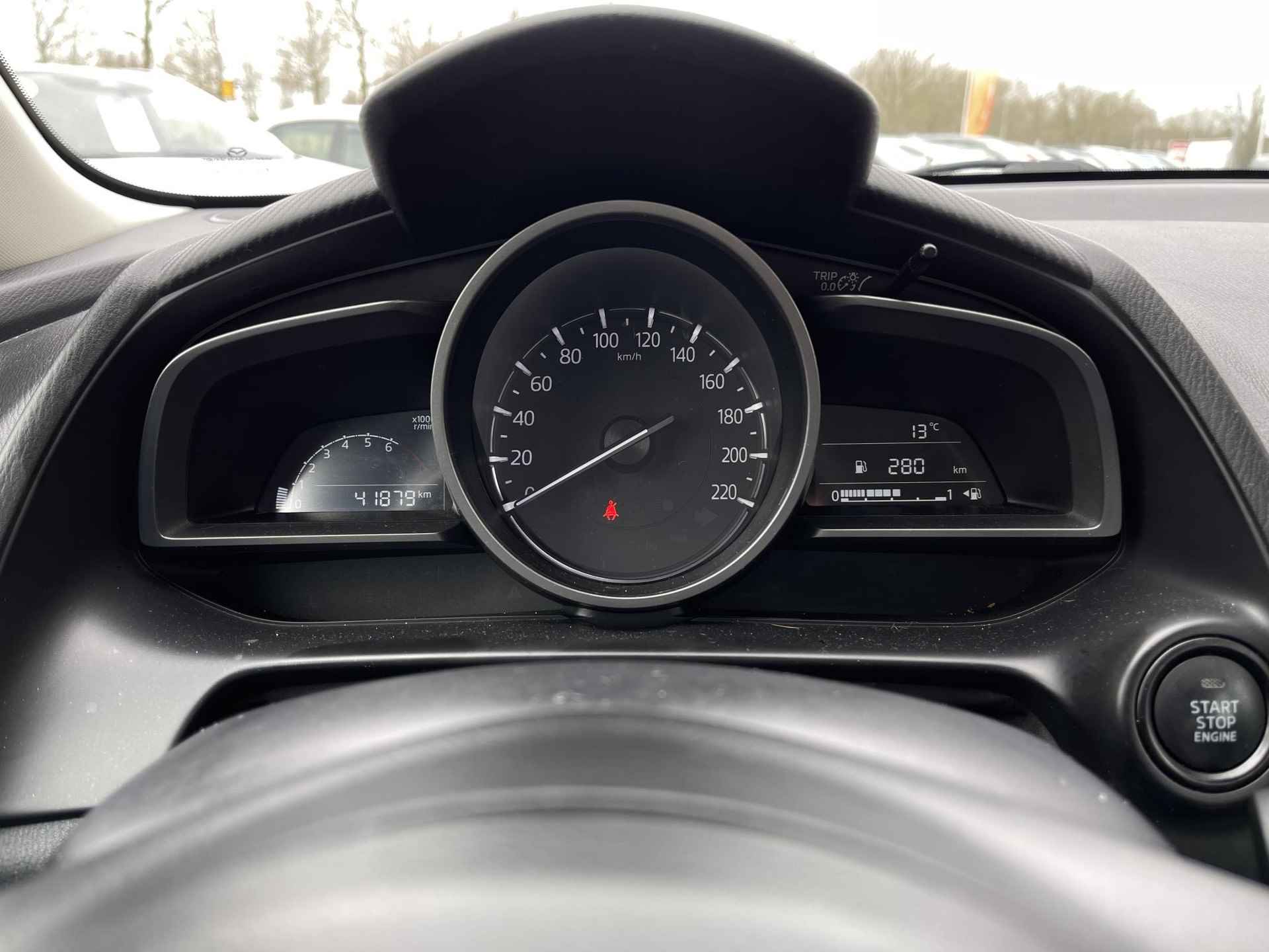 Mazda 2 1.5 Skyactiv-G Dynamic+ | Navigatie | Cruise Control | Airco | Park. Sensor | Bluetooth Tel. | 16'' Velgen | Rijklaarprijs! - 26/27