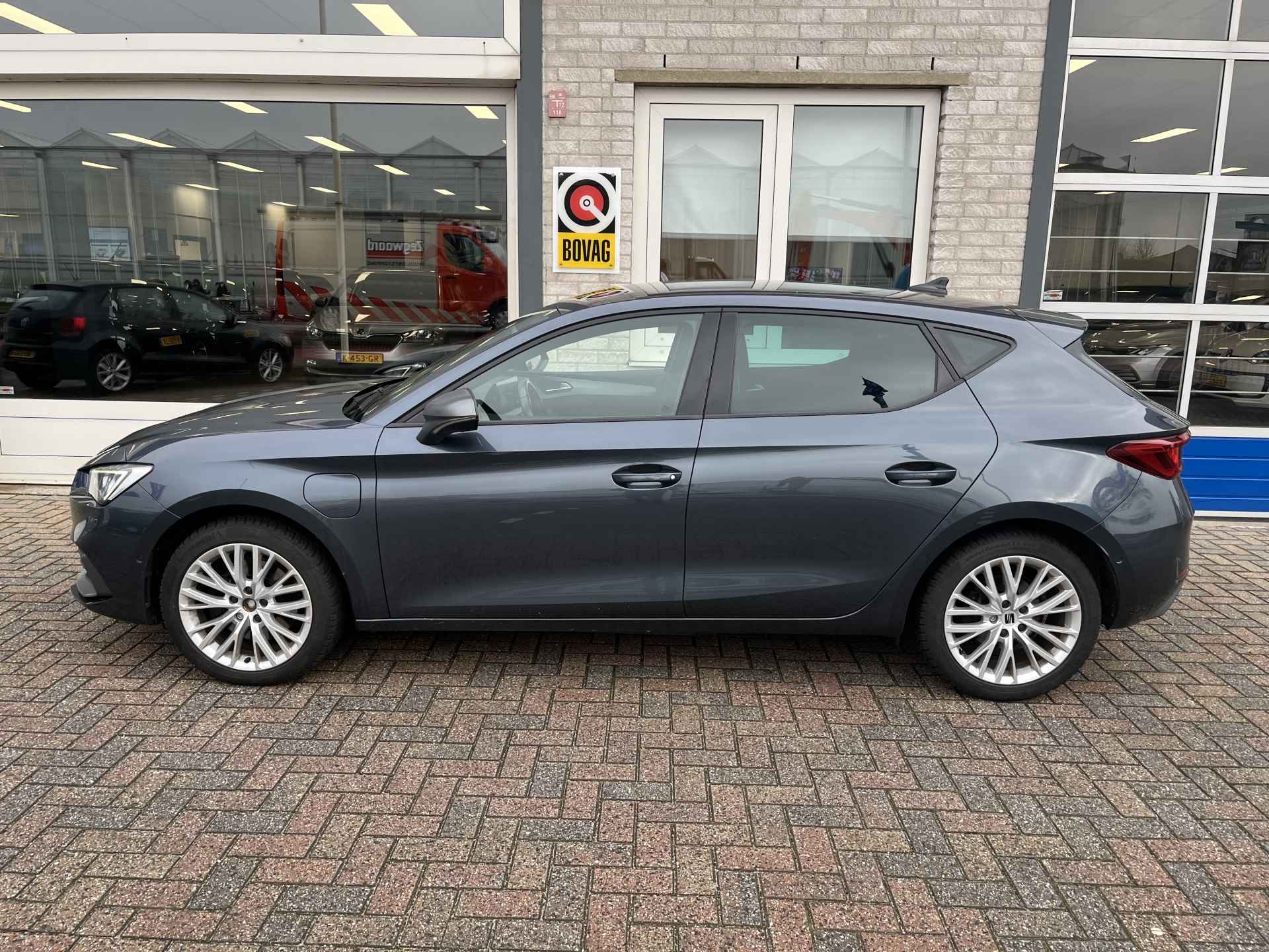 SEAT Leon 1.4 TSI eHybrid PHEV FR / AUTOMAAT/ MATRIX/ CRUISE/ NAVI/ PARK. SENSOREN + CAMERA/ FULL LINK/ STUUR-STOELVERWARMING - 3/34