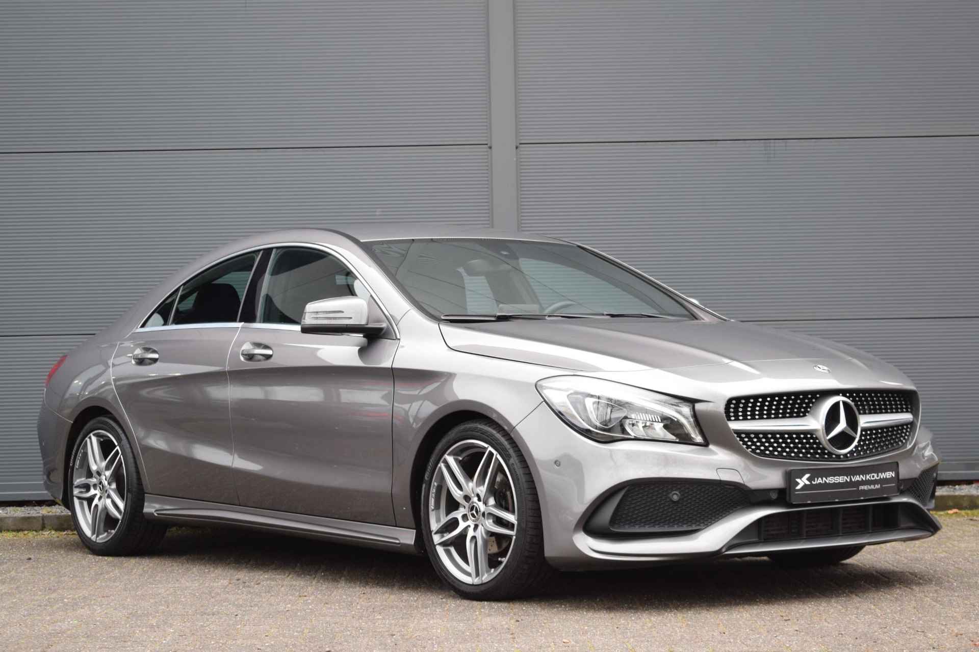 Mercedes-Benz CLA-klasse 180 AUT / AMG-Line / Clima / Camera / LED - 3/61