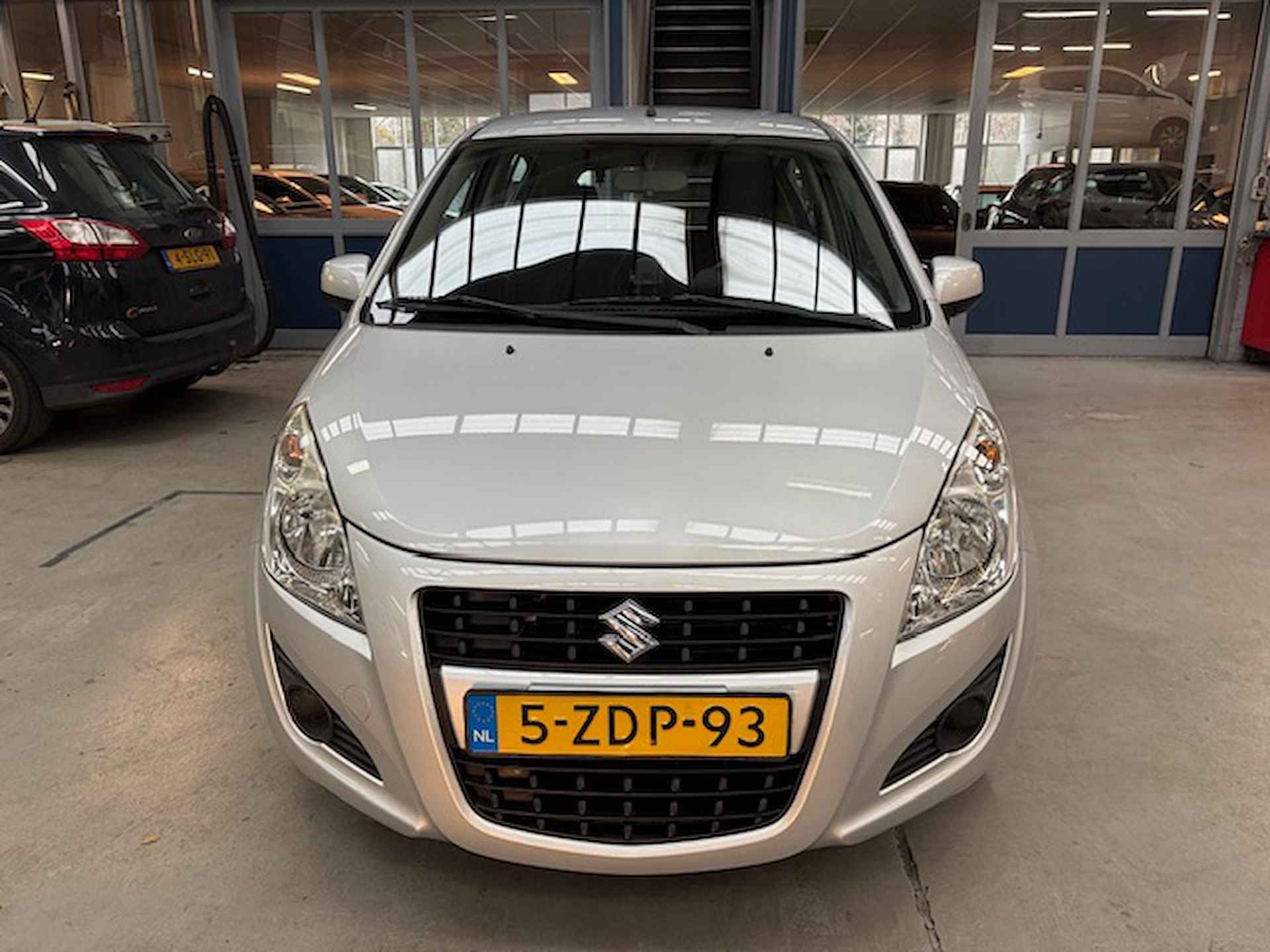 SUZUKI Splash 1.2 Comfort | Airco | Trekhaak | Lm velgen | Toerenteller | Telefoonsteun | NAP | Rijklaar prijs! - 8/20