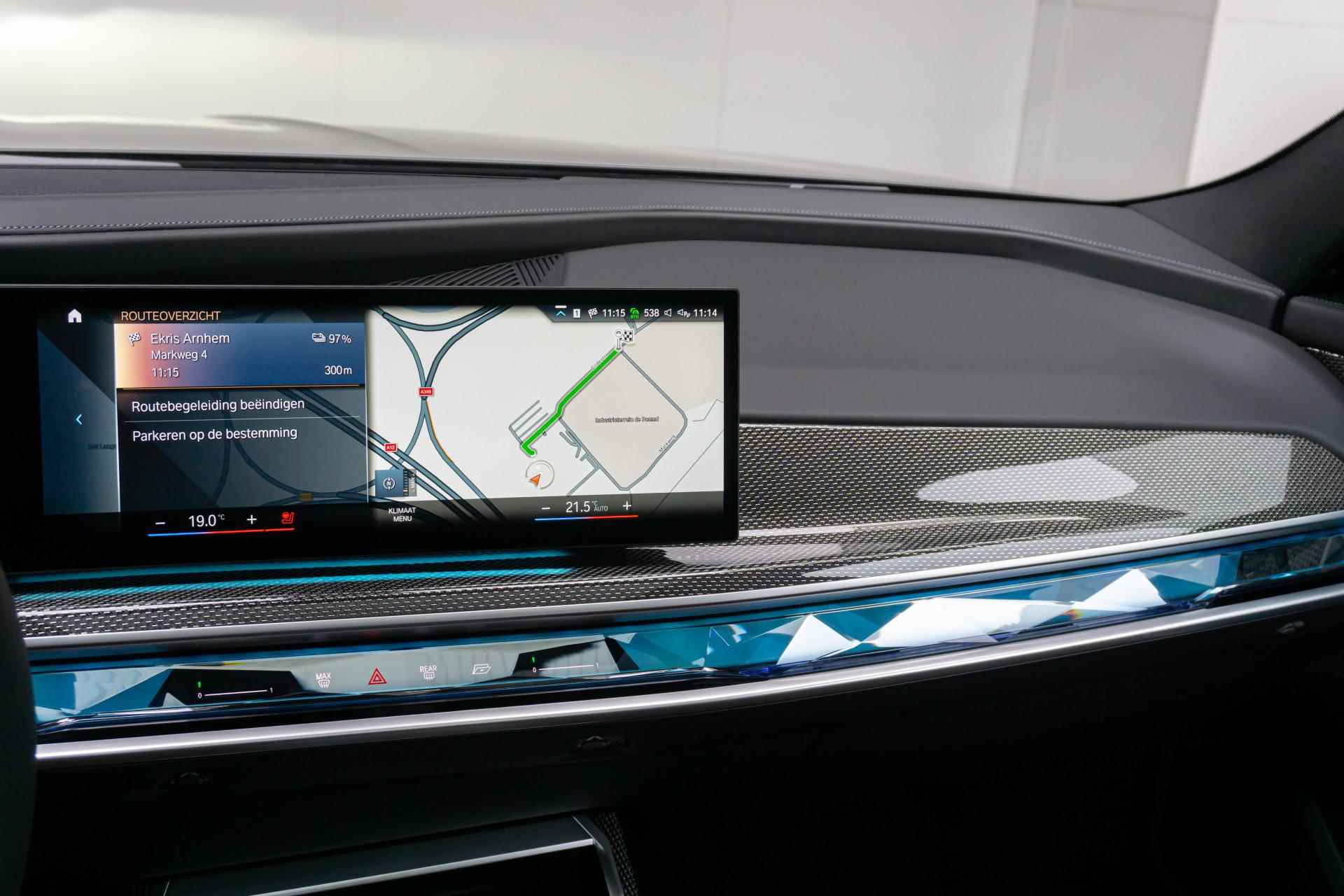 BMW i7 xDrive60 M Sport Individual Interieur / Skylounge / Active Steering / Connoisseur Pack - 9/60