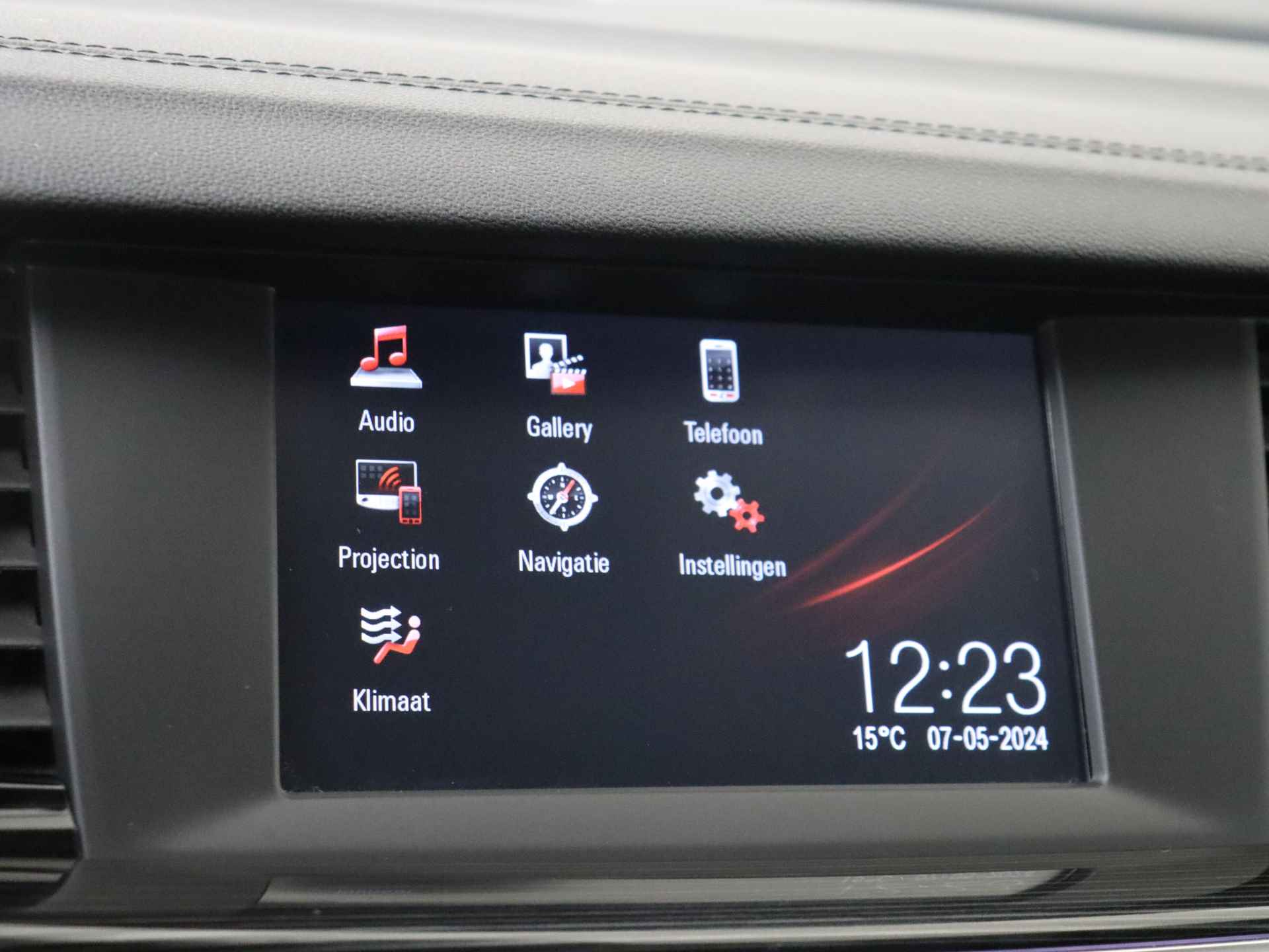 Opel Insignia Sports Tourer 1.5 Turbo Business Executive 165 pk Automaat | Navigatie | Climate Control - 18/33