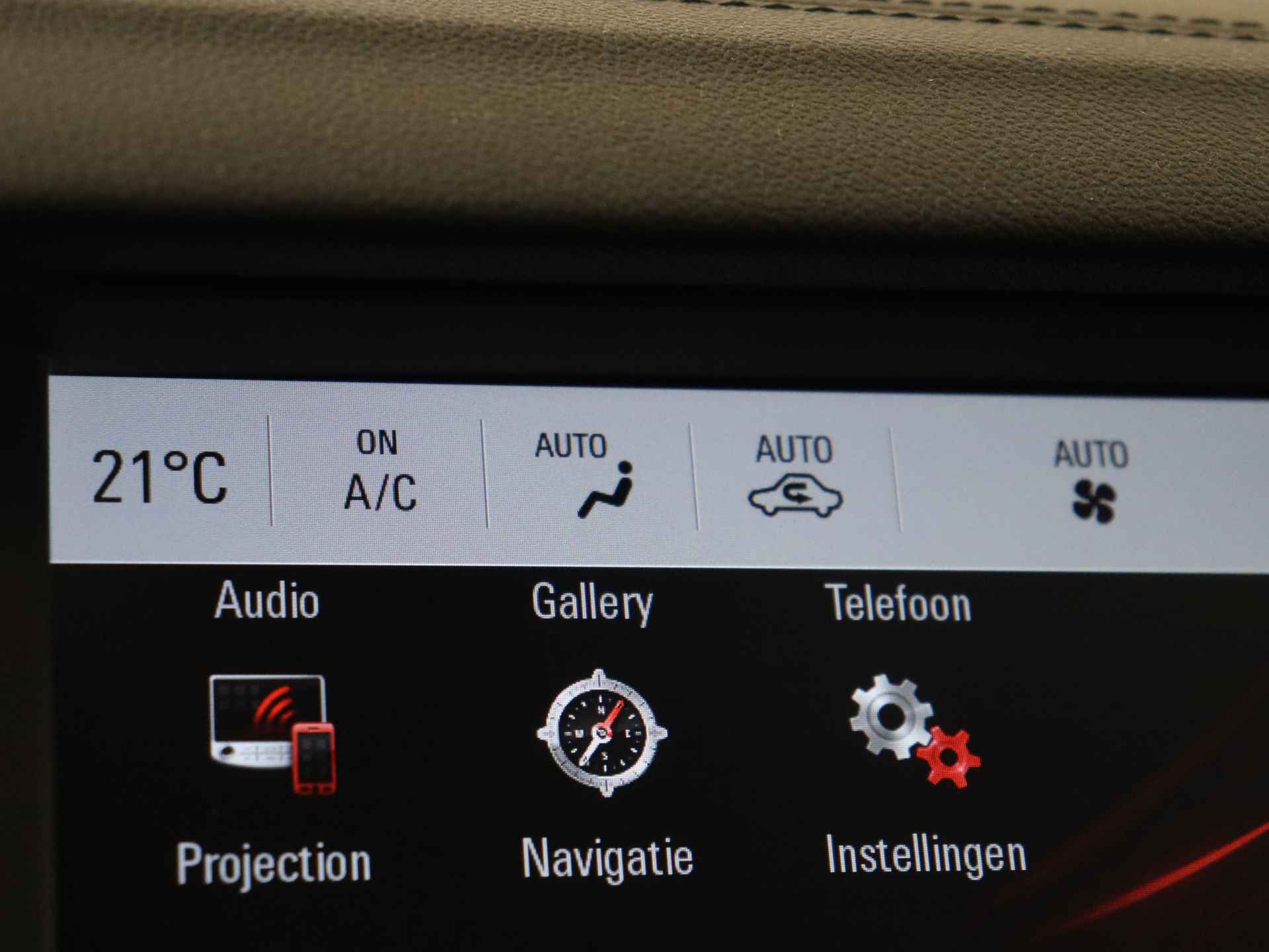 Opel Insignia Sports Tourer 1.5 Turbo Business Executive 165 pk Automaat | Navigatie | Climate Control - 19/33