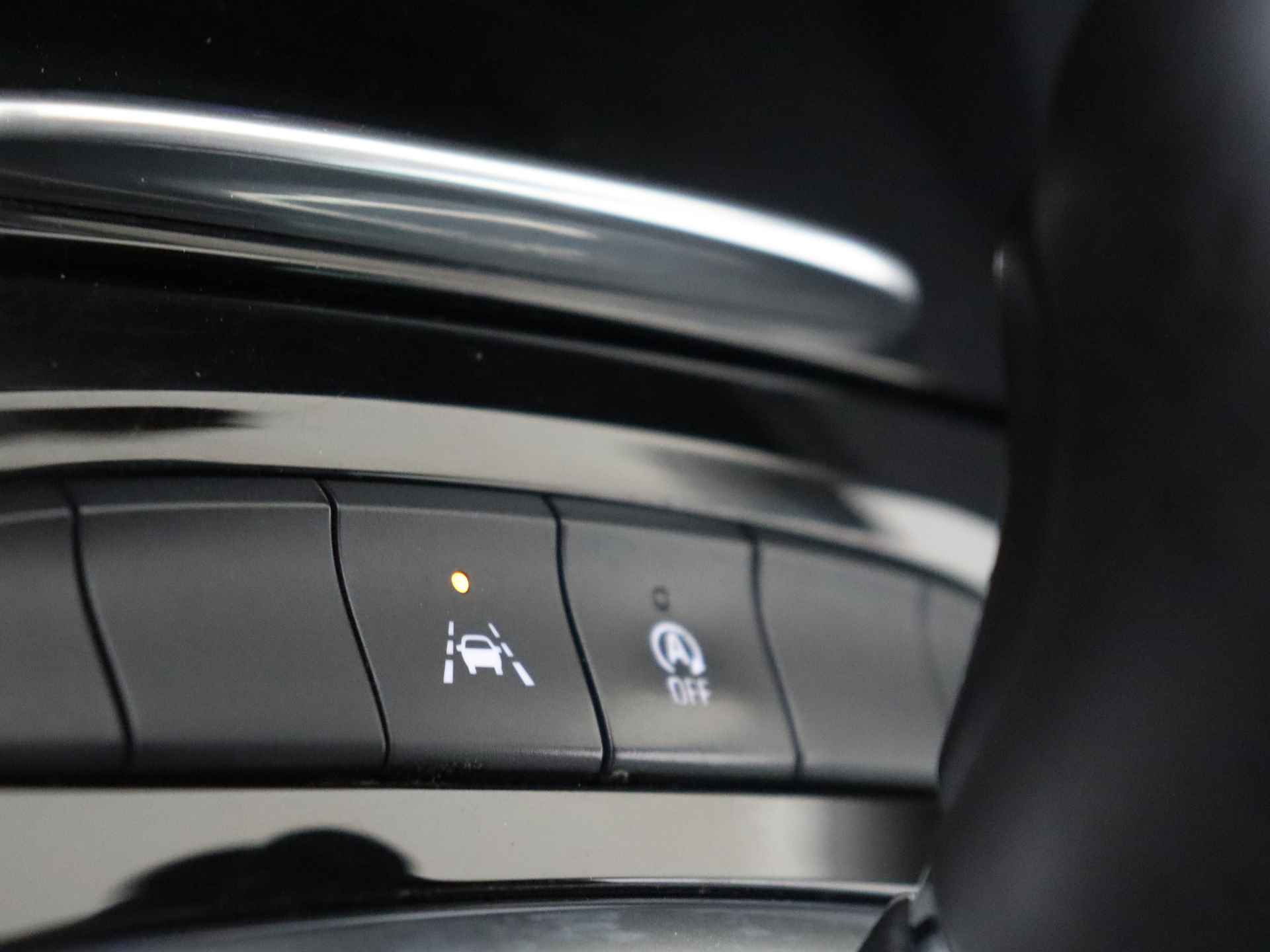 Opel Insignia Sports Tourer 1.5 Turbo Business Executive 165 pk Automaat | Navigatie | Climate Control - 26/33