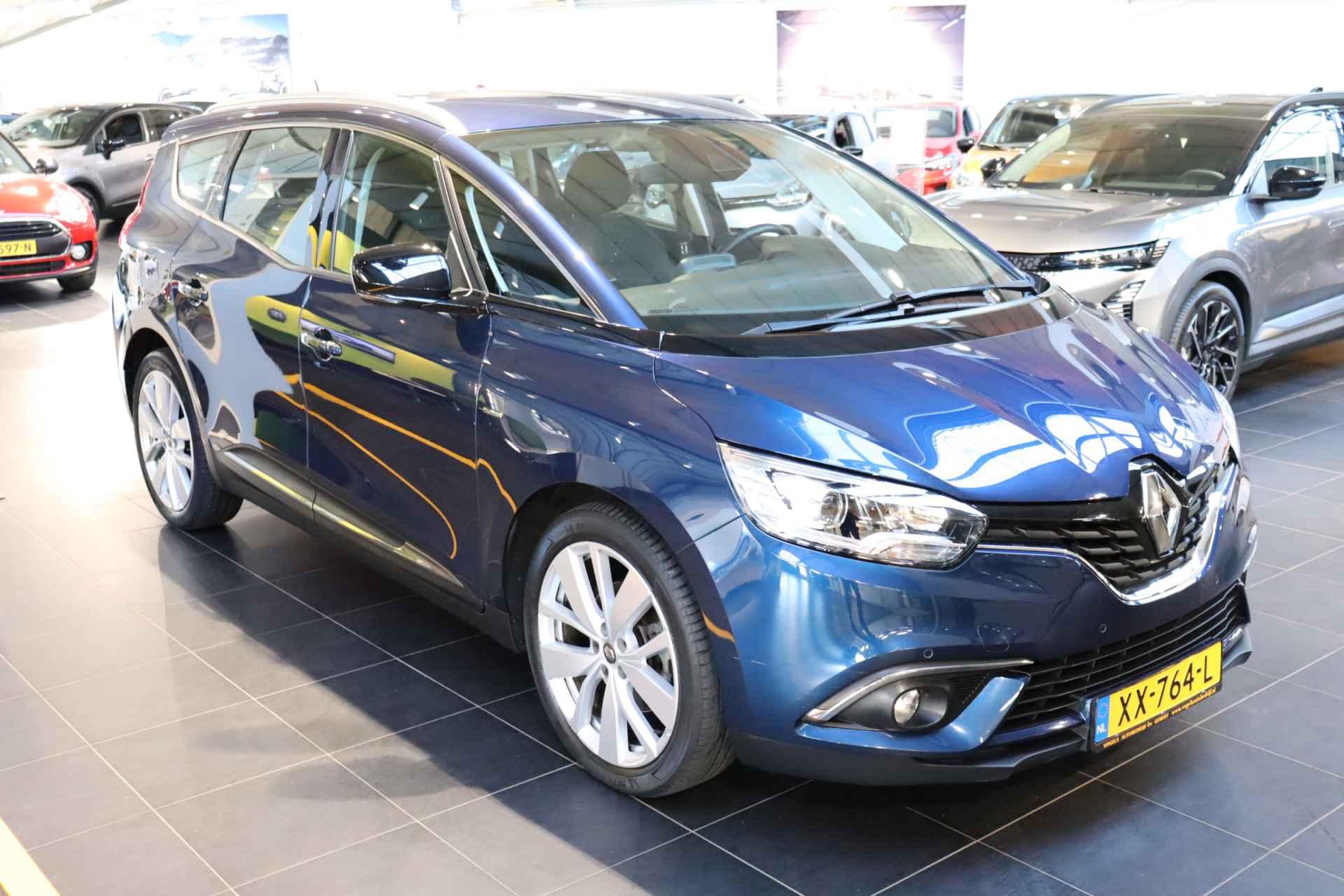 Renault Grand Scénic 1.3 TCe 115pk Limited 5 persoons - 3/16