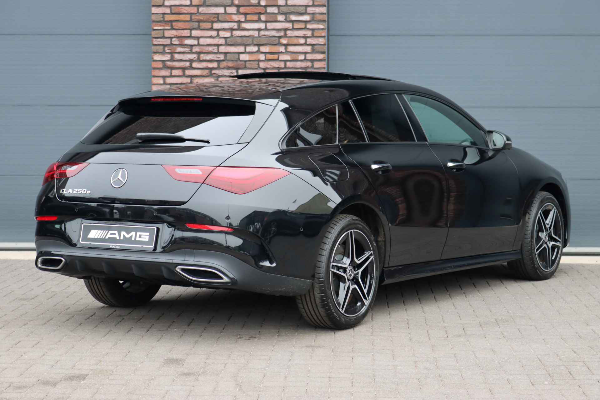 Mercedes-Benz CLA-Klasse Shooting Brake 250 e AMG Line Aut8 | Facelift | Panoramadak | Distronic+ | Memory | Advanced Sound System | Keyless Go | Verwarmd Stuurwiel | Augmented Reality | - 8/41