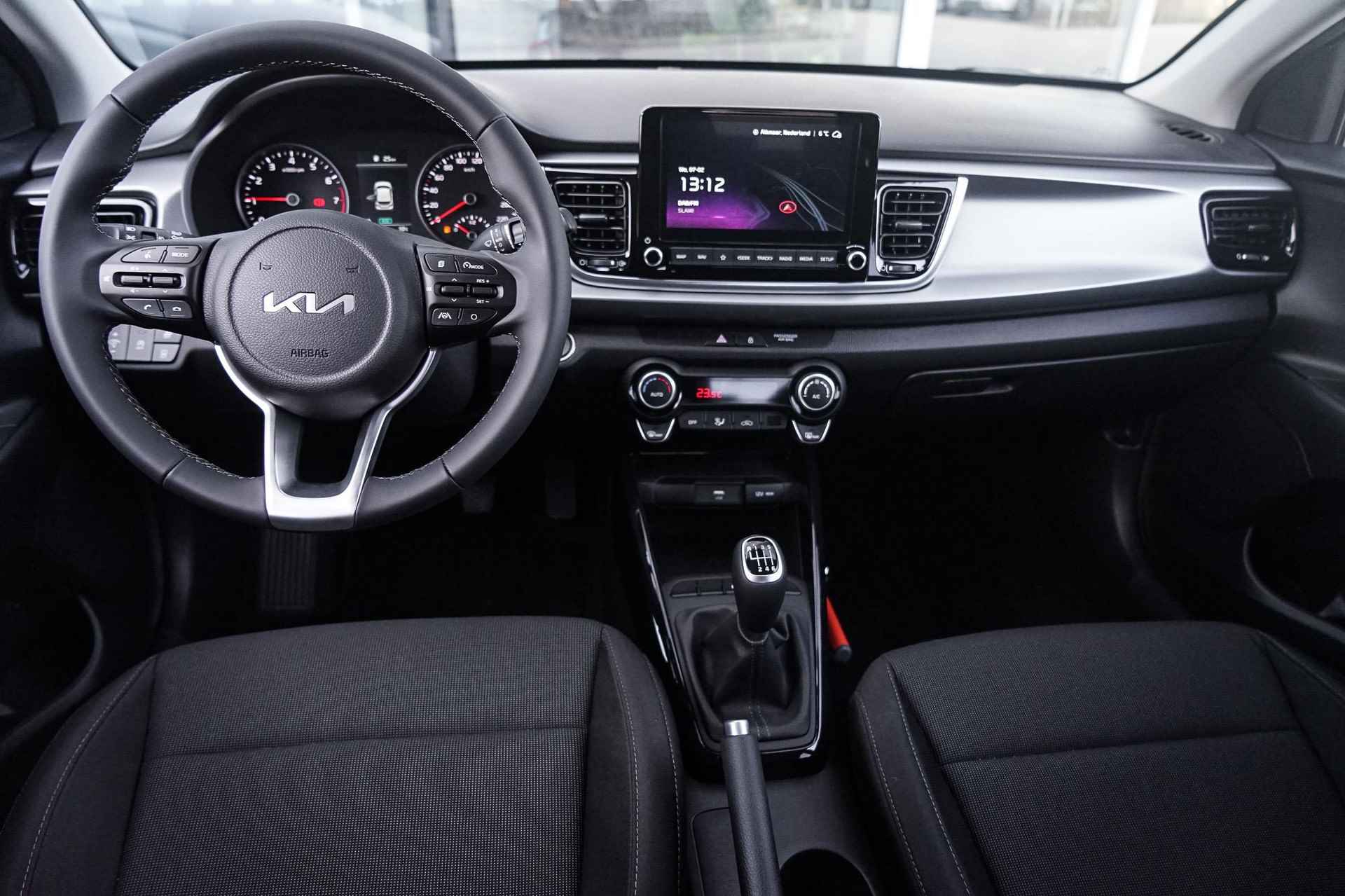 Kia Rio 1.0 T-GDi MHEV 100PK DynamicPlusLine | Navigatie | Camera | Climate control | Carplay | Keyless | Lane Assist | PDC V+A | LMV 16 inch | Nieuw! - 12/26