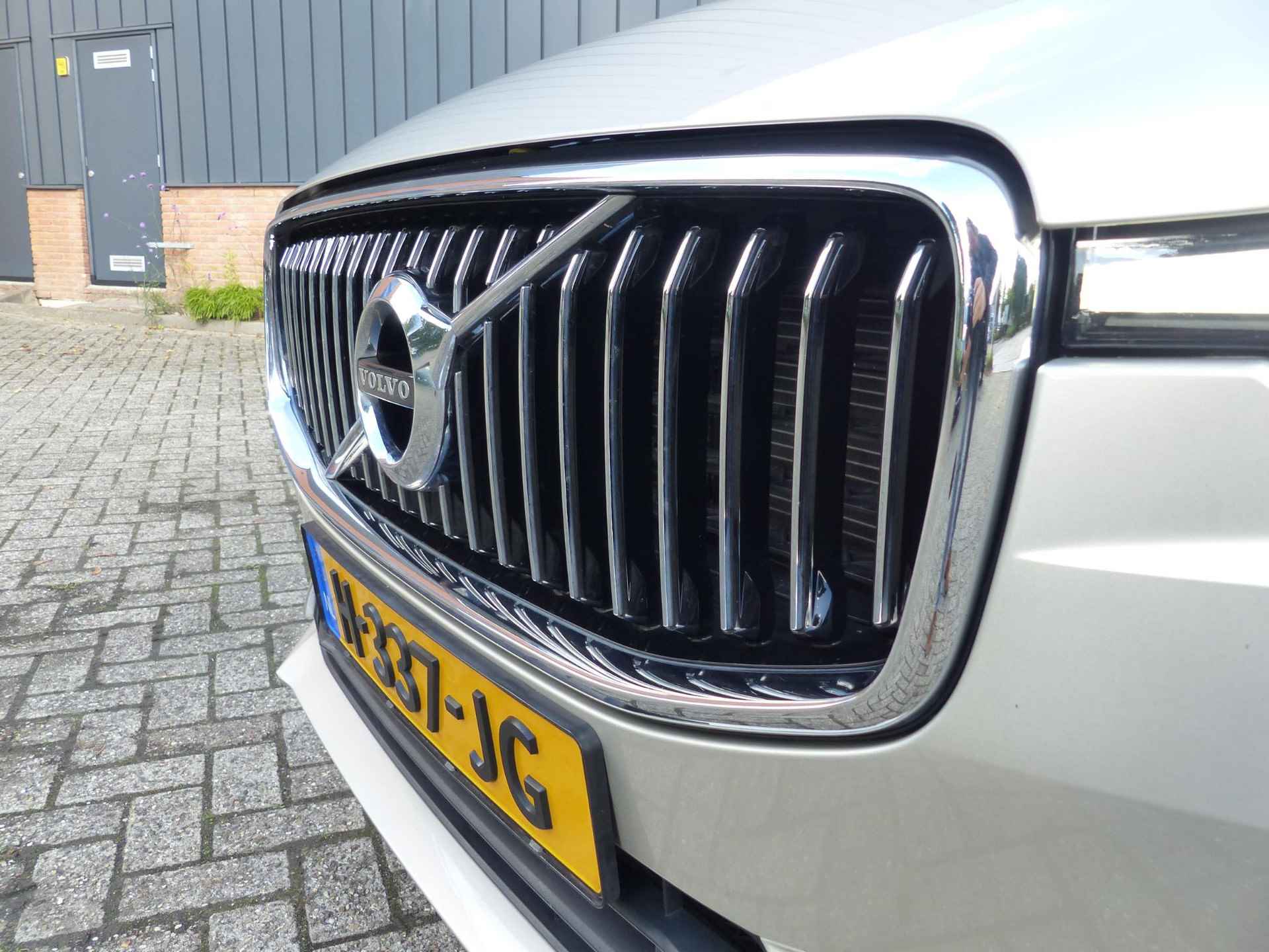 Volvo XC60 T8 Twin Engine AWD Inscription - 22/31