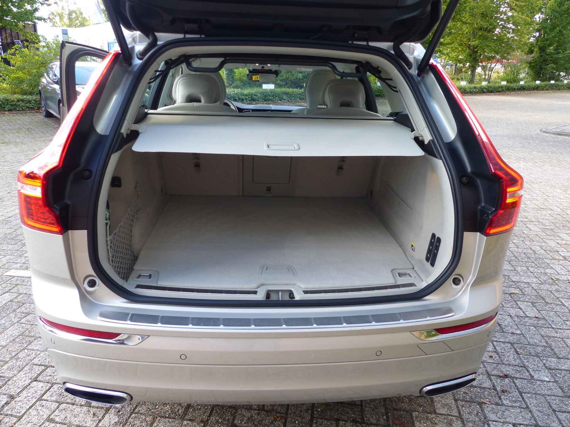 Volvo XC60 T8 Twin Engine AWD Inscription - 24/31