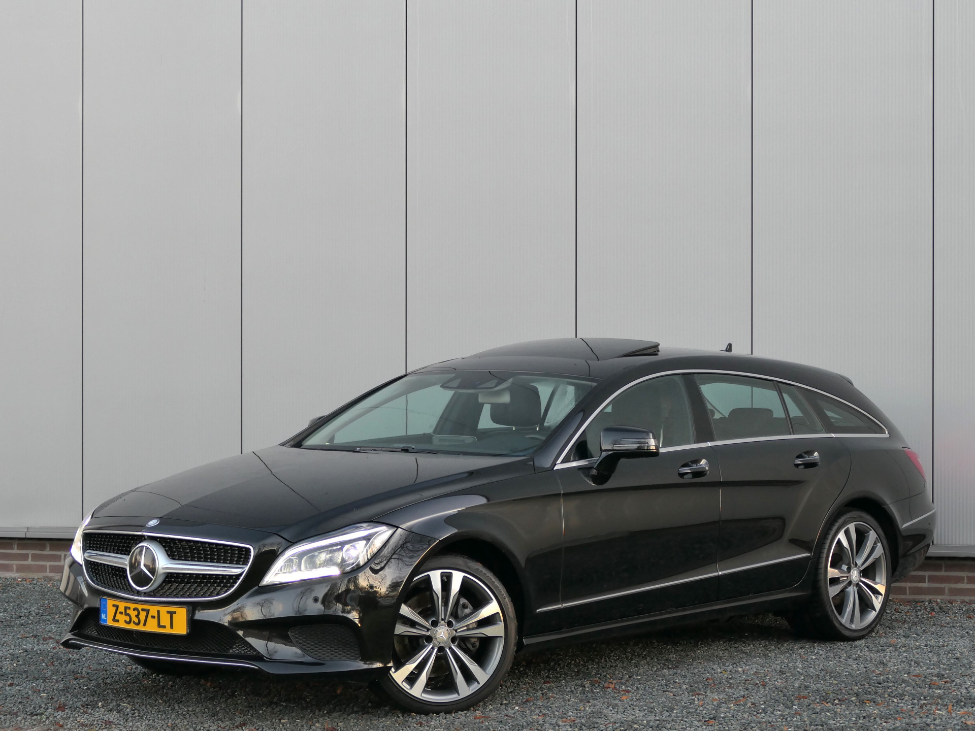 Mercedes-Benz CLS-Klasse 400 Shooting Brake Schuifdak / Luchtvering / Harman Kardon / Nappa leer / Standkachel