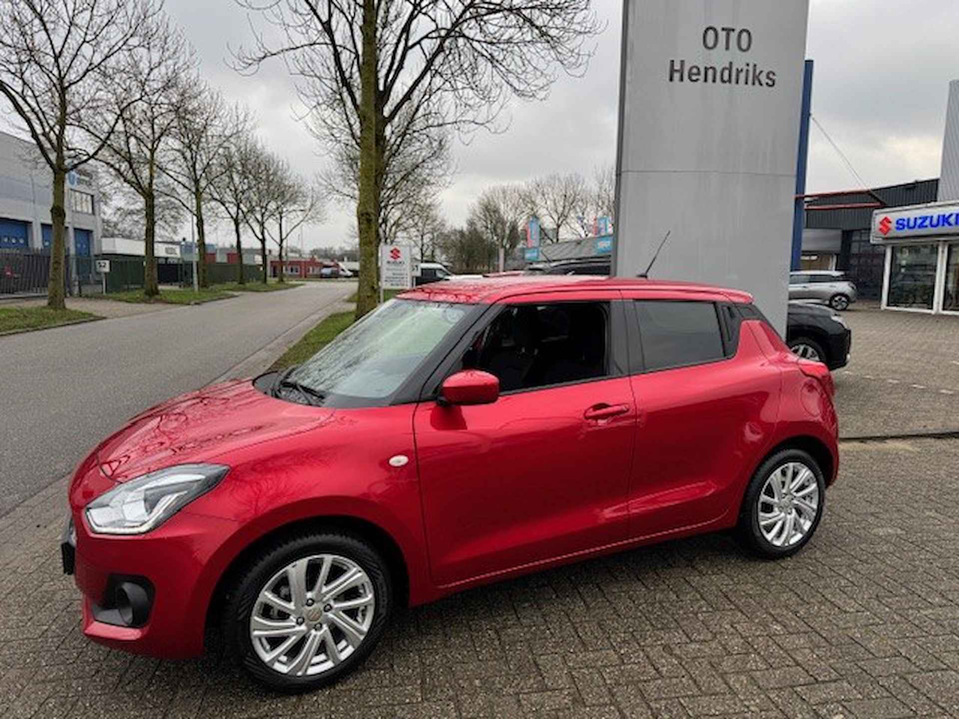 SUZUKI Swift 1.2 DualJet 83pk Smart Hybrid Select - 5/40