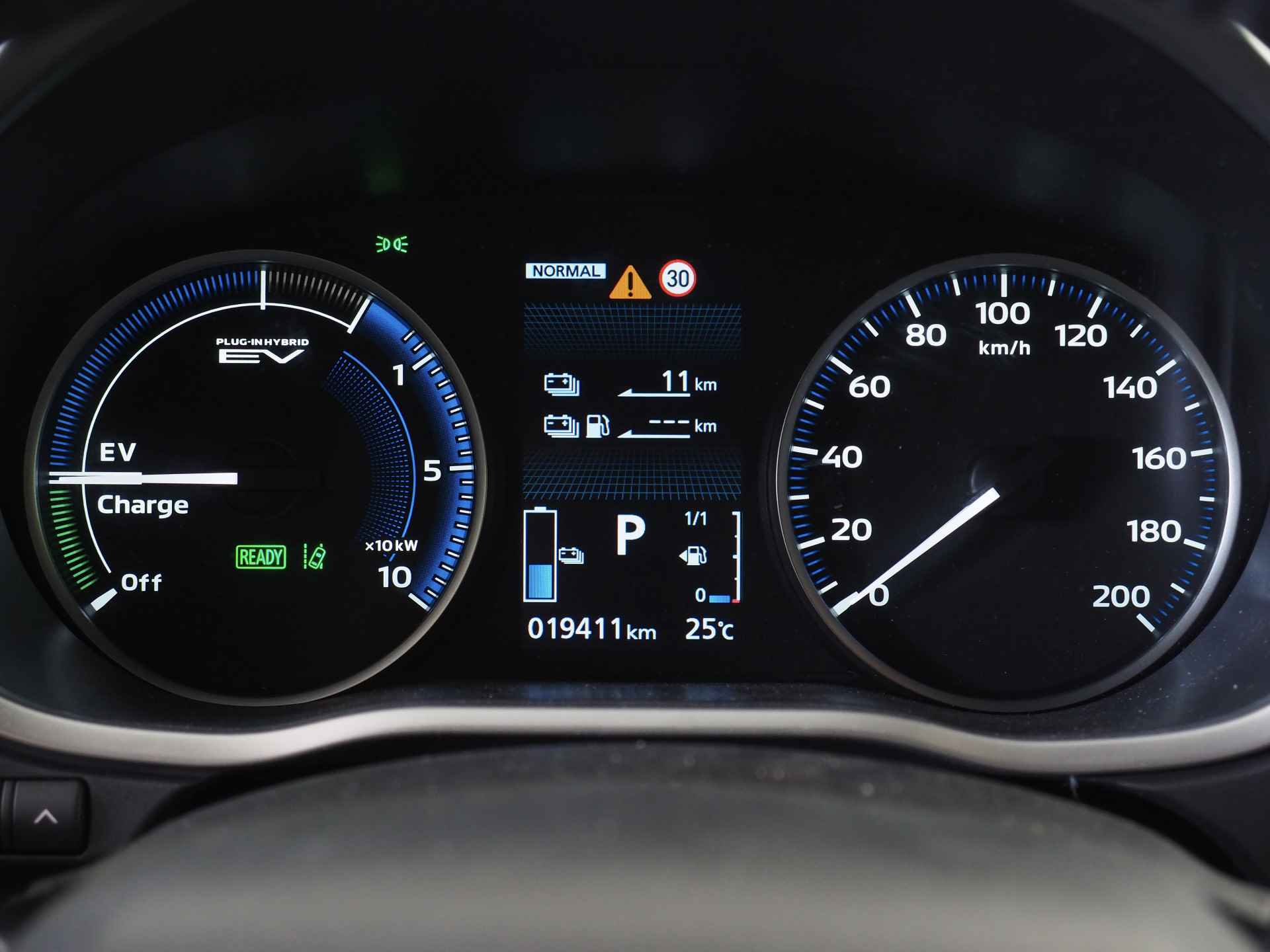 Mitsubishi Eclipse Cross 2.4 PHEV Intense+ | Pre Collision Brake | Achteruitrijcamera | Apple CarPlay - 29/30