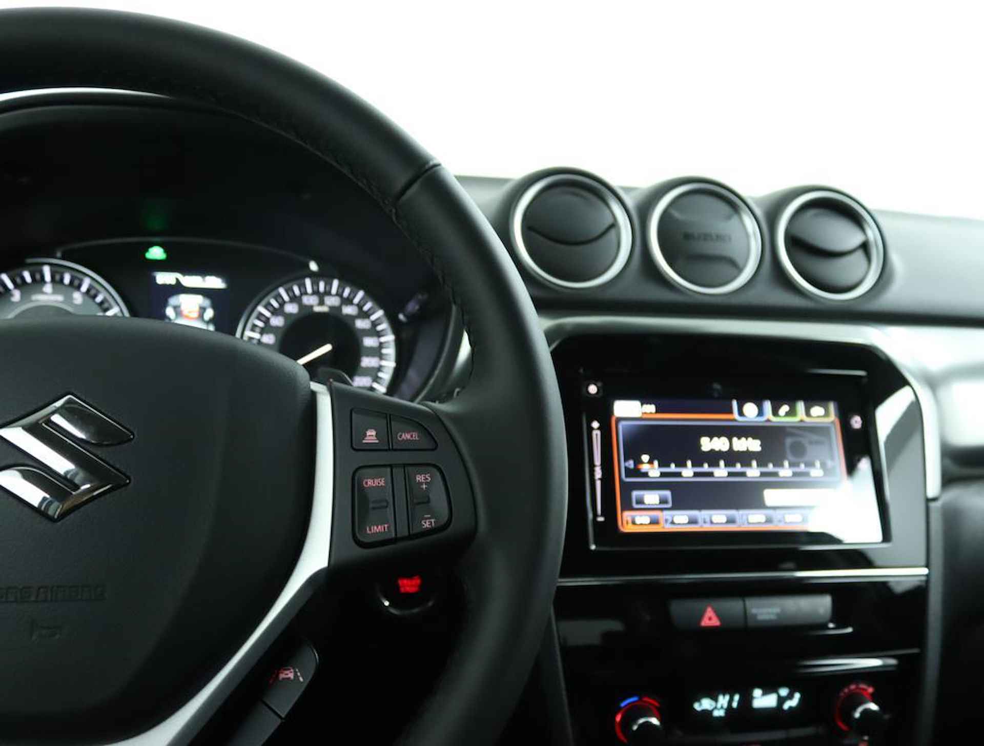 Suzuki Vitara 1.5 Hybrid Style AllGrip |Automaat | 4X4 | Climate control | Cruise contro adaptive | Navigatie | Stoelverwarming | Apple car play, Android auto | - 21/52