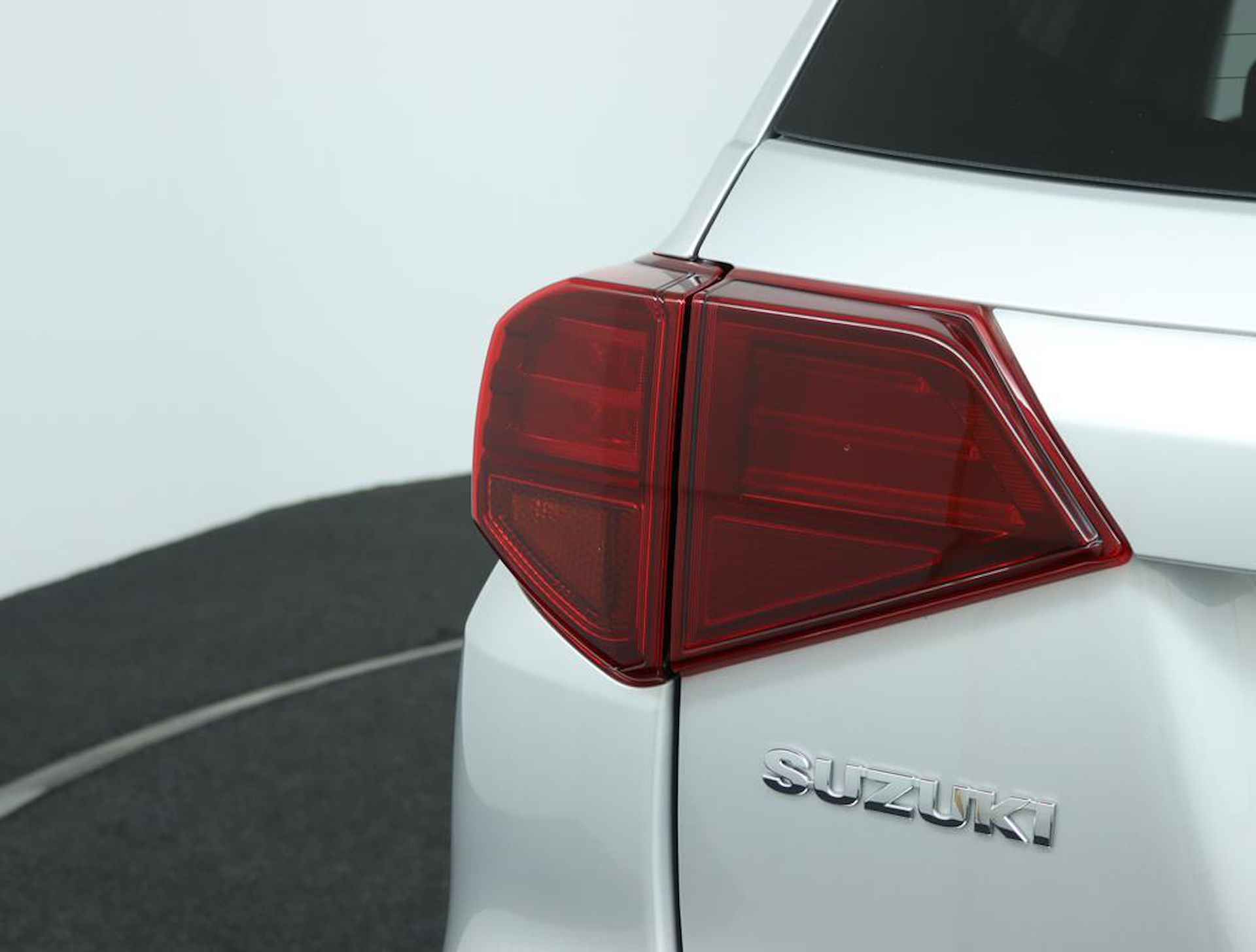 Suzuki Vitara 1.5 Hybrid Style AllGrip |Automaat | 4X4 | Climate control | Cruise contro adaptive | Navigatie | Stoelverwarming | Apple car play, Android auto | - 39/52