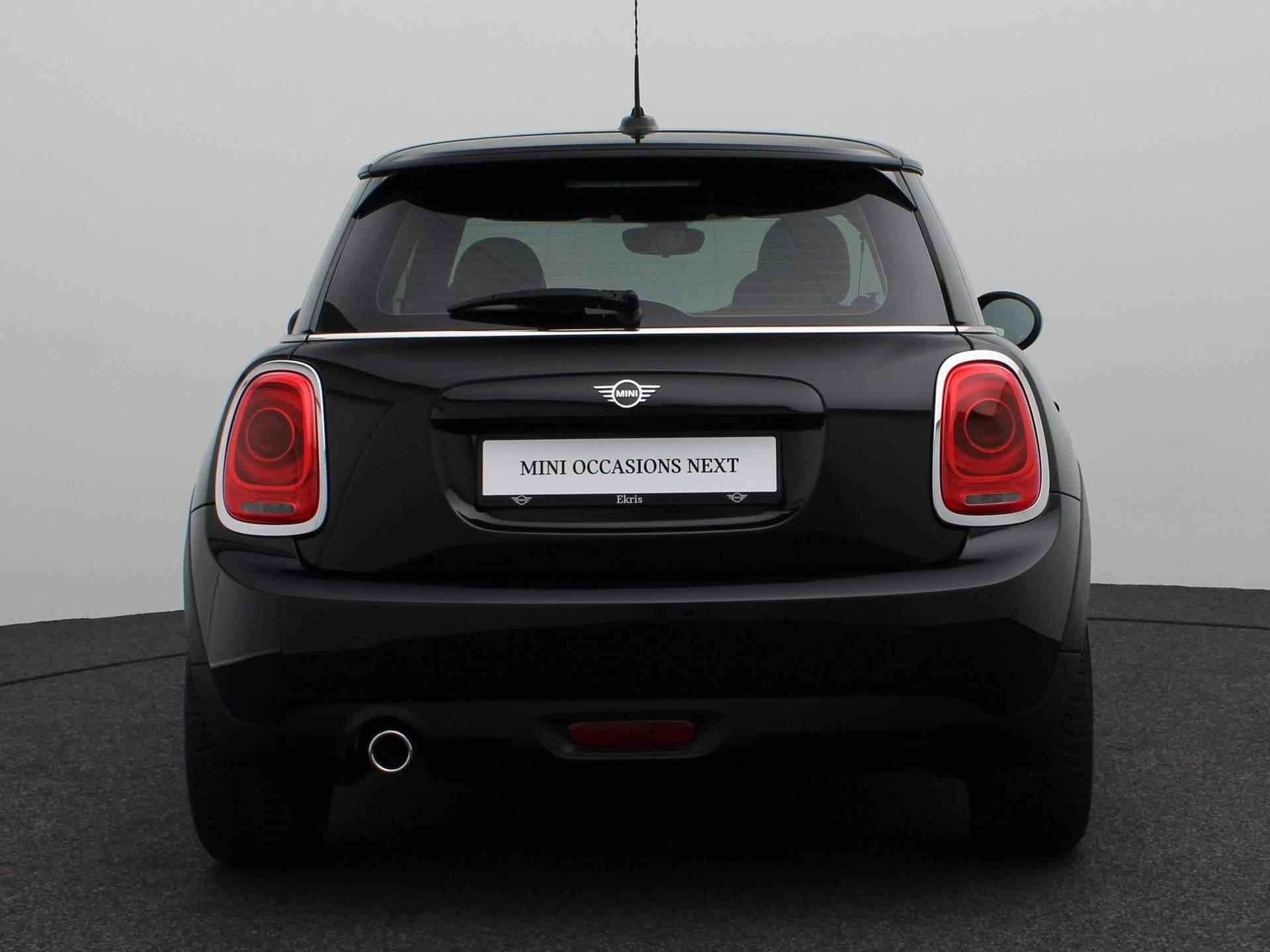 MINI 3-Deurs Cooper Business + Connected Navigation + Comfortstoelen + Airconditioning + 16'' - 5/22