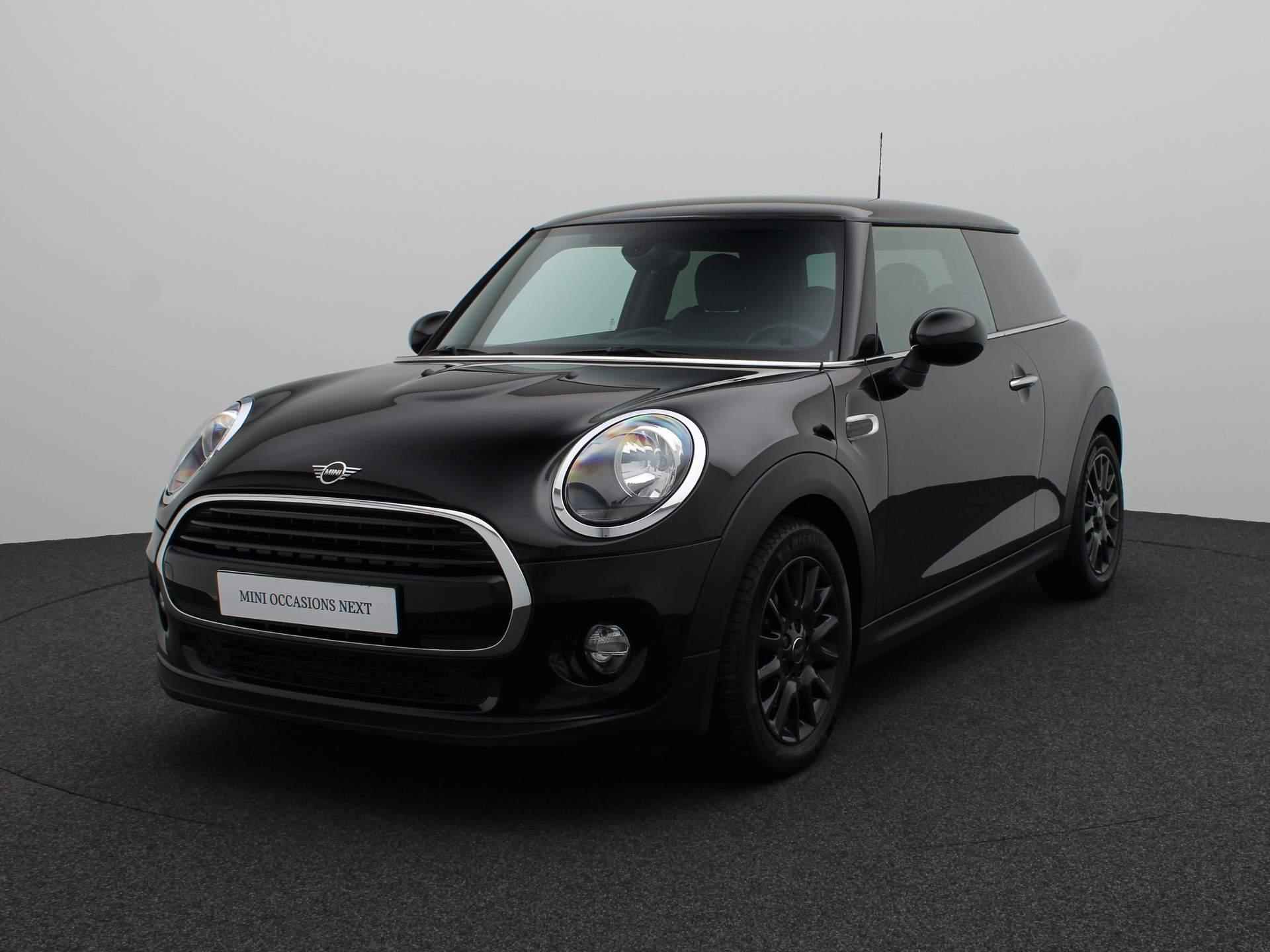 MINI 3-Deurs Cooper Business + Connected Navigation + Comfortstoelen + Airconditioning + 16'' - 22/22