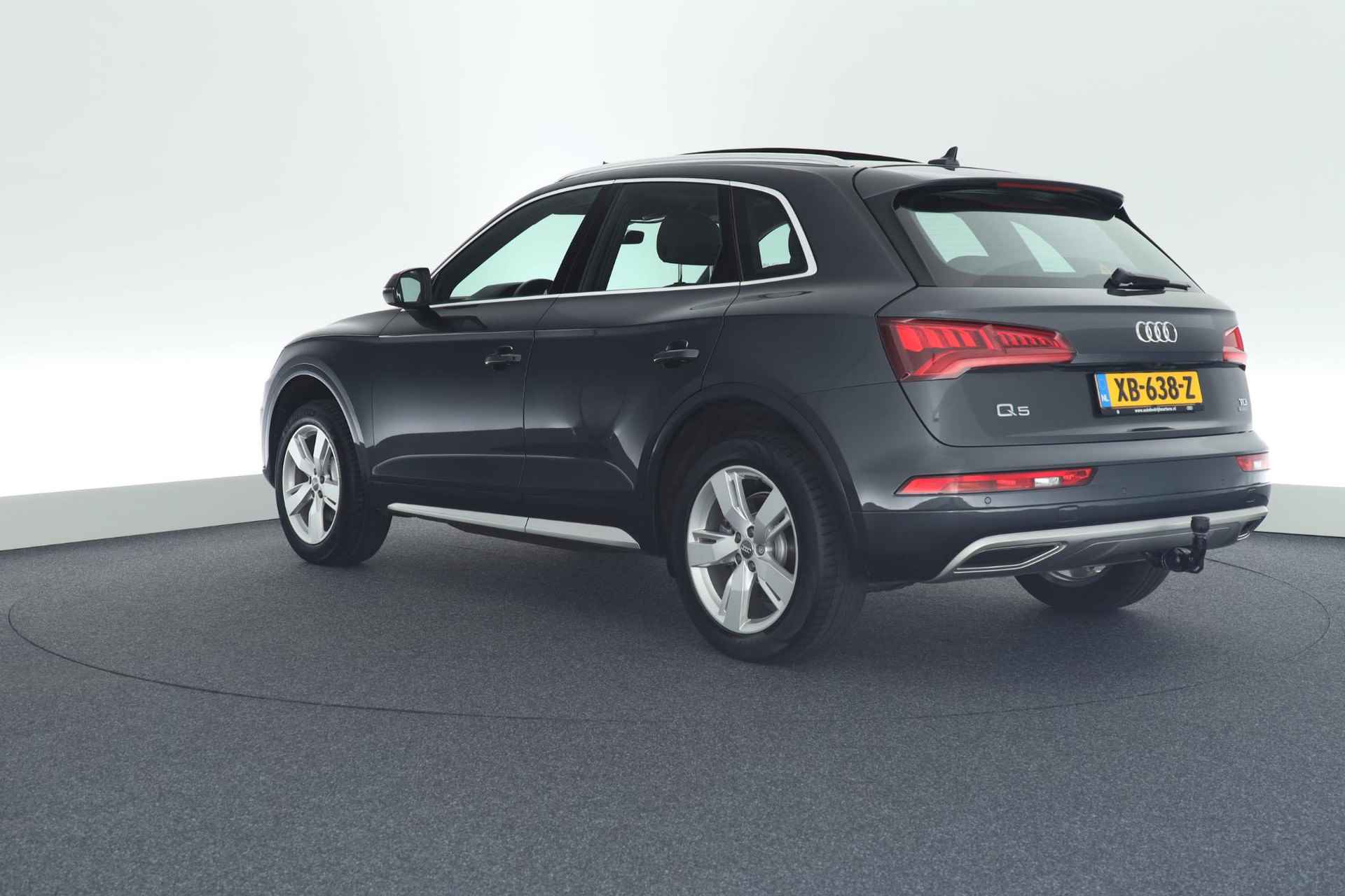 Audi Q5 2.0 TDI 190pk quattro Design Pro Line Plus Trekhaak Camera Stoelverwarming Virtual Cockpit Panoramadak - 10/55