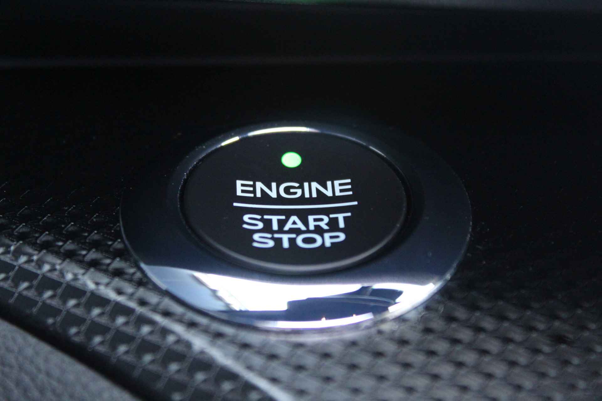Ford Explorer 3.0 V6 EcoBoost PHEV ST-Line | STANDKACHEL | MASSAGESTOELEN | GARANTIE 2028 | PANO-DAK | B&O AUDIO | ALLE OPTIES! - 45/47