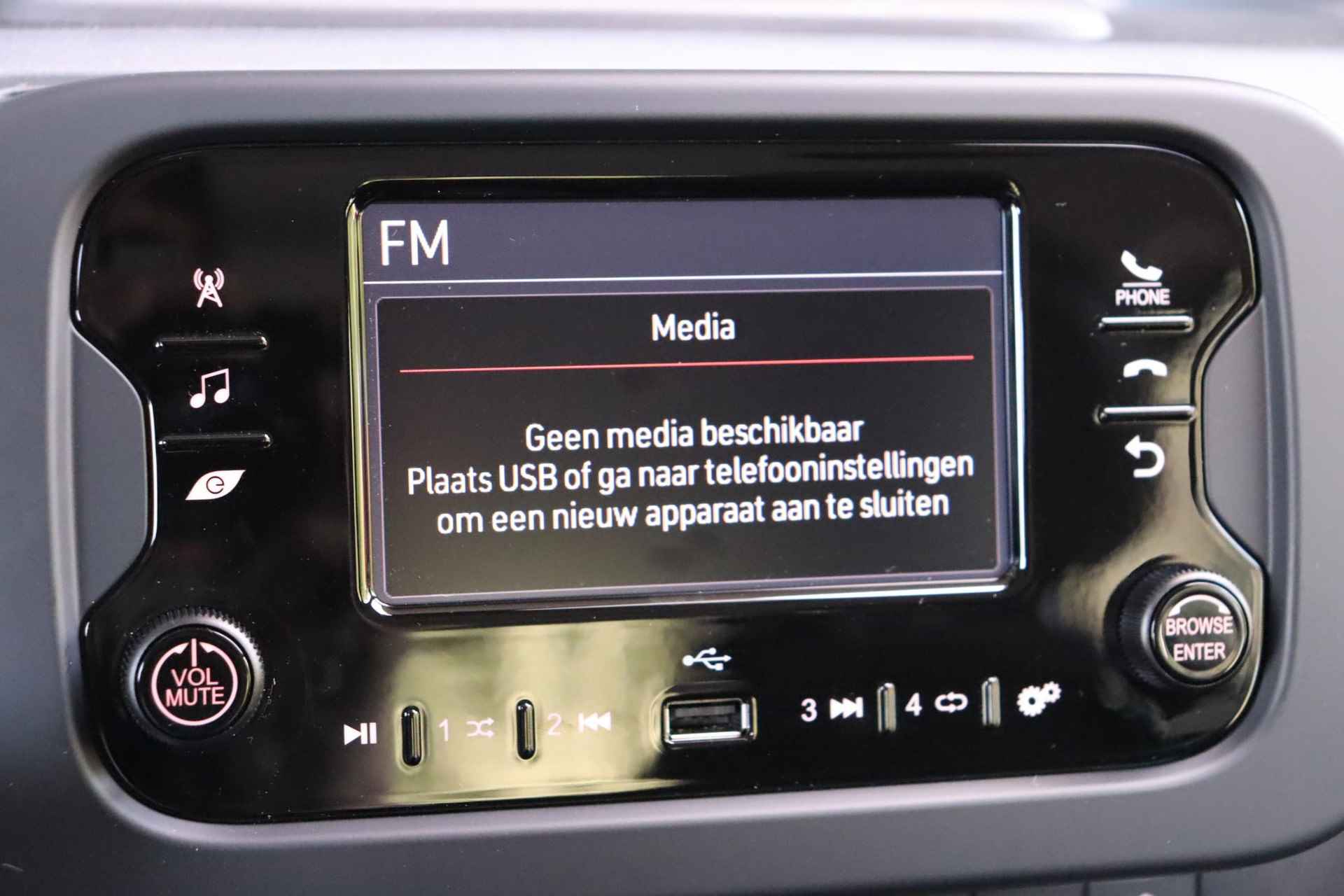 Fiat Panda 1.0 Hybrid Urban Parkeersensoren * Bluetooth * USB aansluiting - 21/44